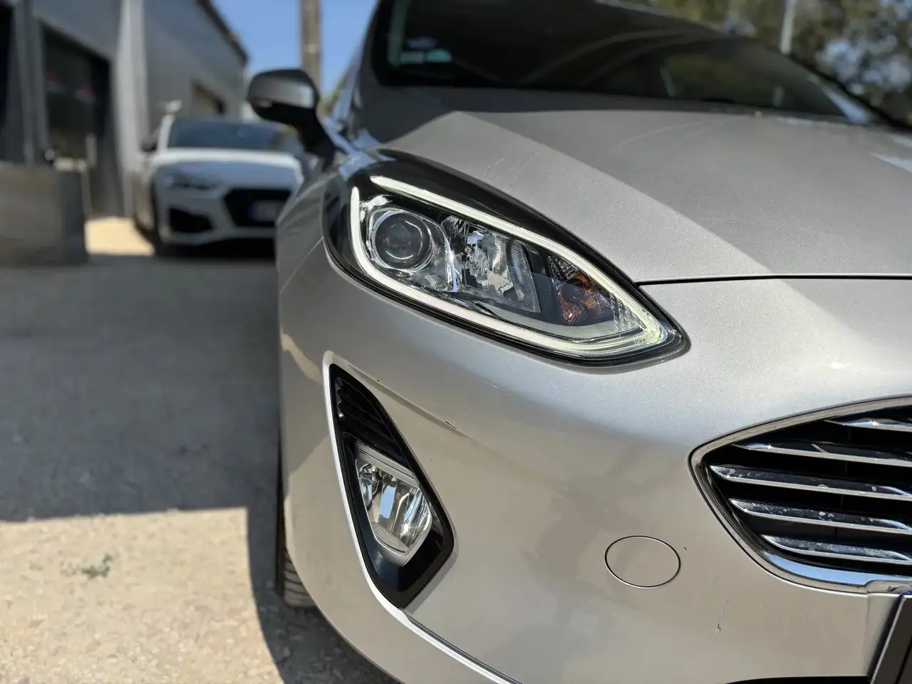Ford Fiesta 3 portes — photo 10