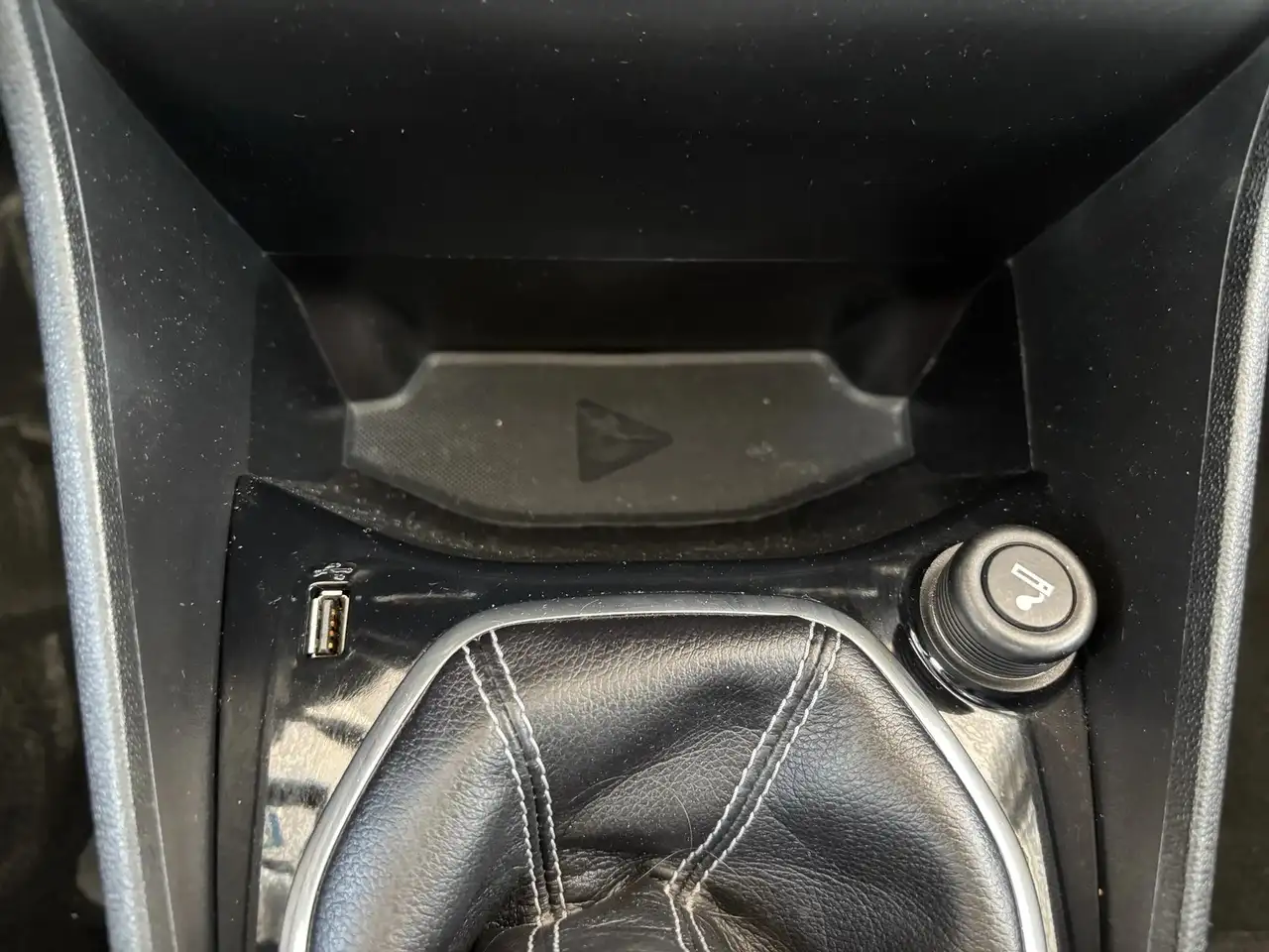 Ford Fiesta 3 portes — photo 43