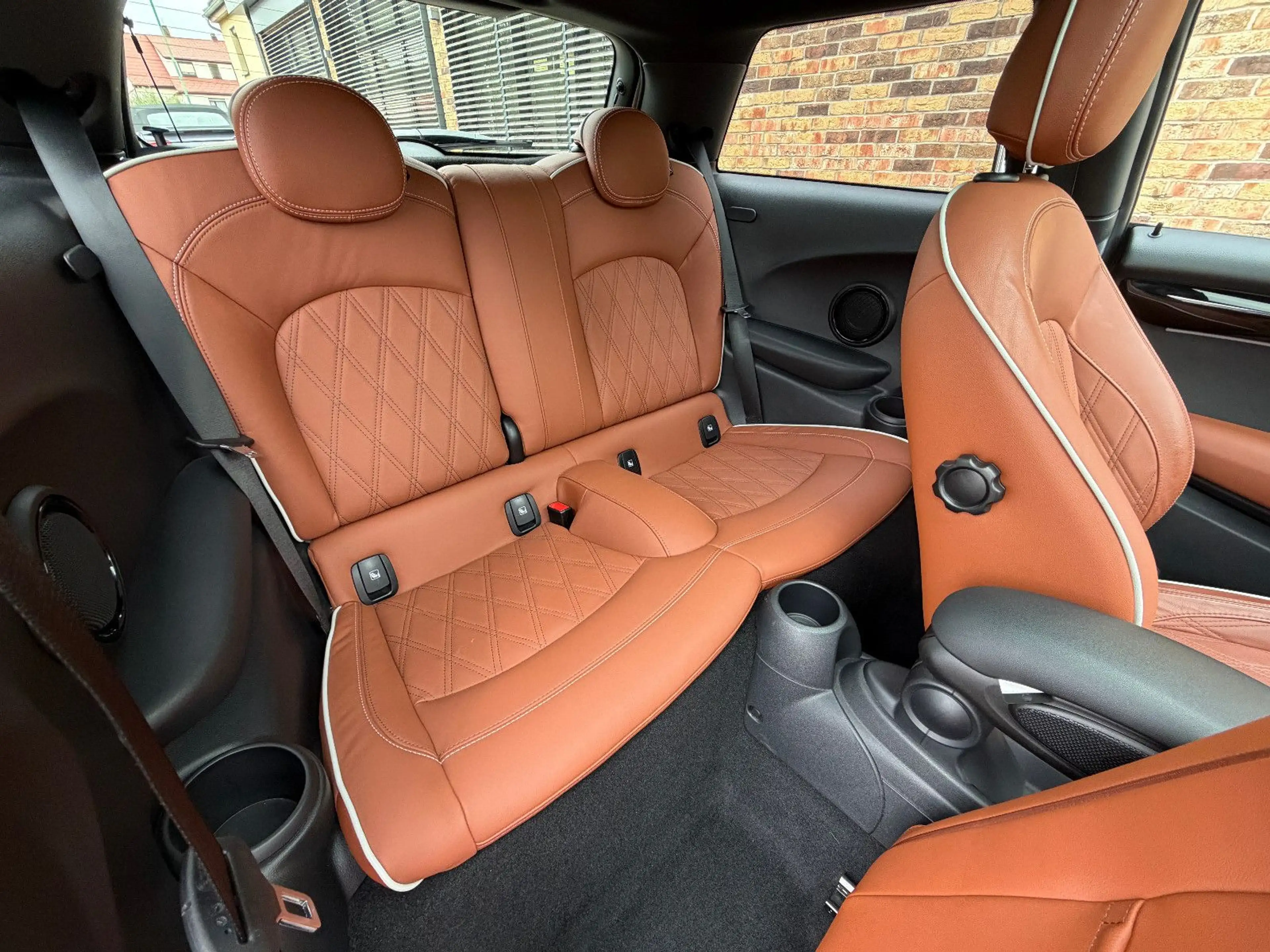 MINI Cooper S COOPER S Navi HUD Leder Kamera Sportsitz Pano — photo 16