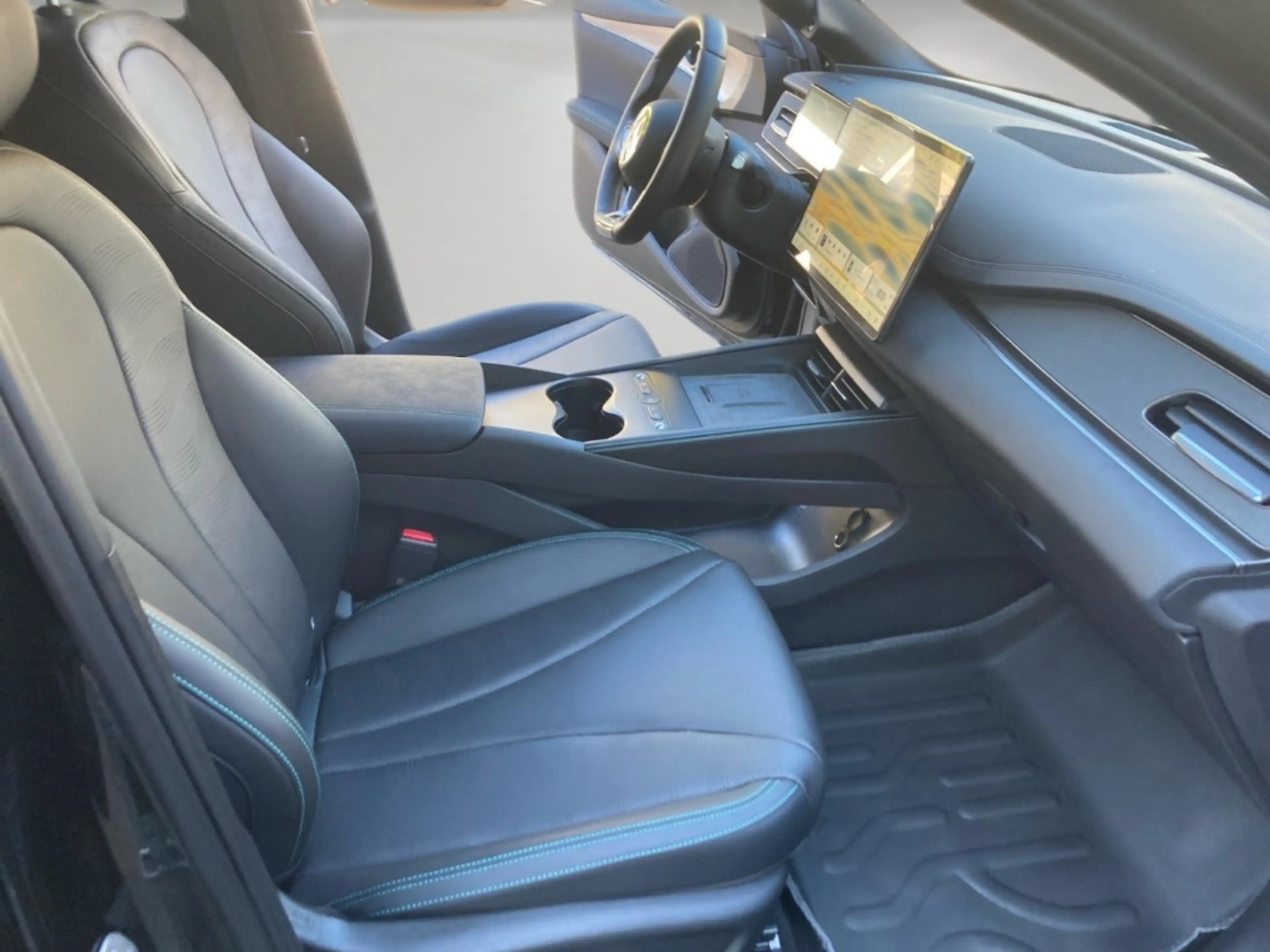 BYD Seal 6 DM-i Touring Comfort El. Panodach Leder Digitale — photo 15