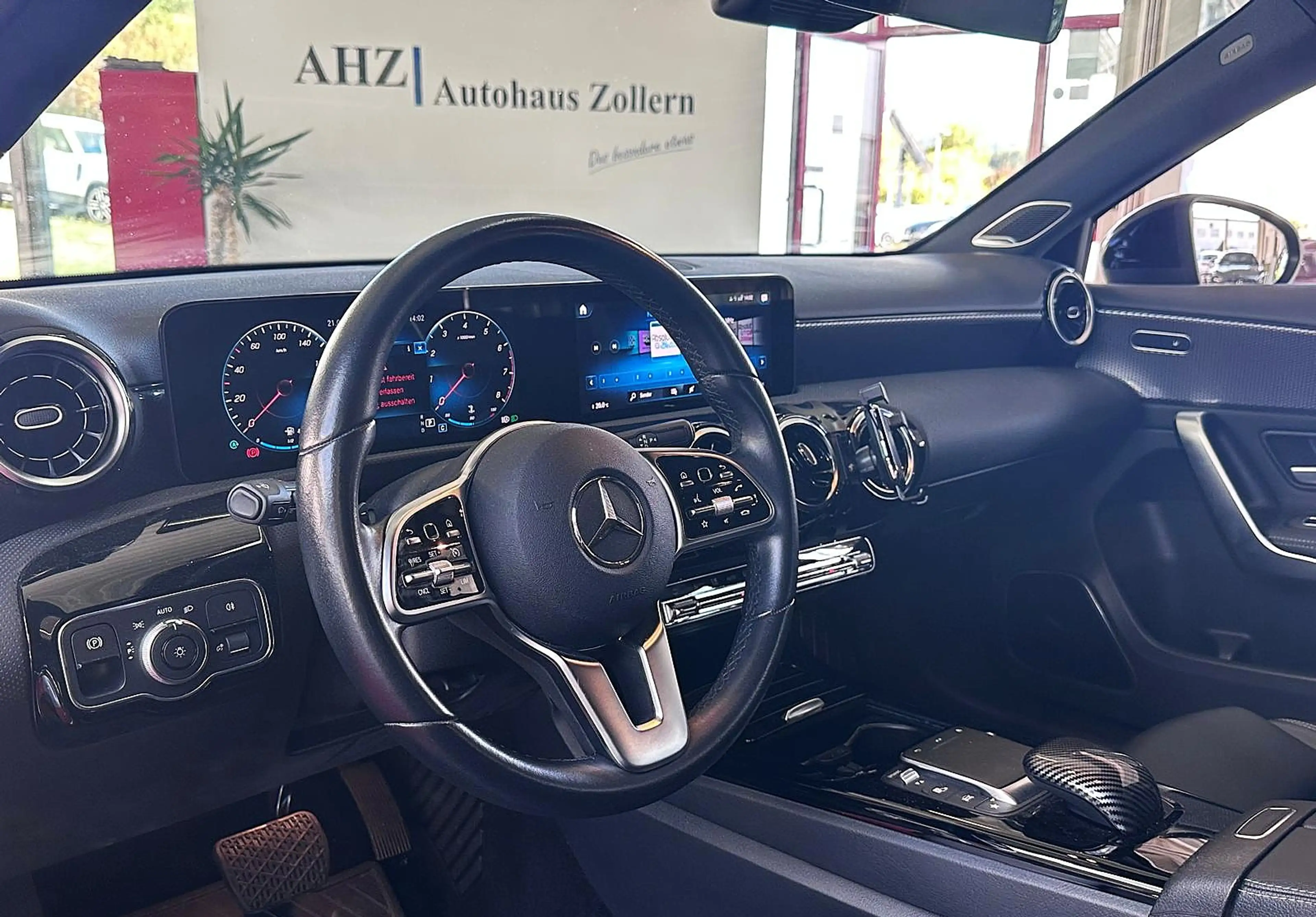 Mercedes-Benz A 250 Burmester STANDHZ RFK LEDER — photo 8