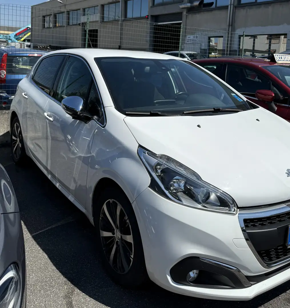 Peugeot 208 5p 1.2 puretech t GT Line aut- 110cv eat6 my18 - 1