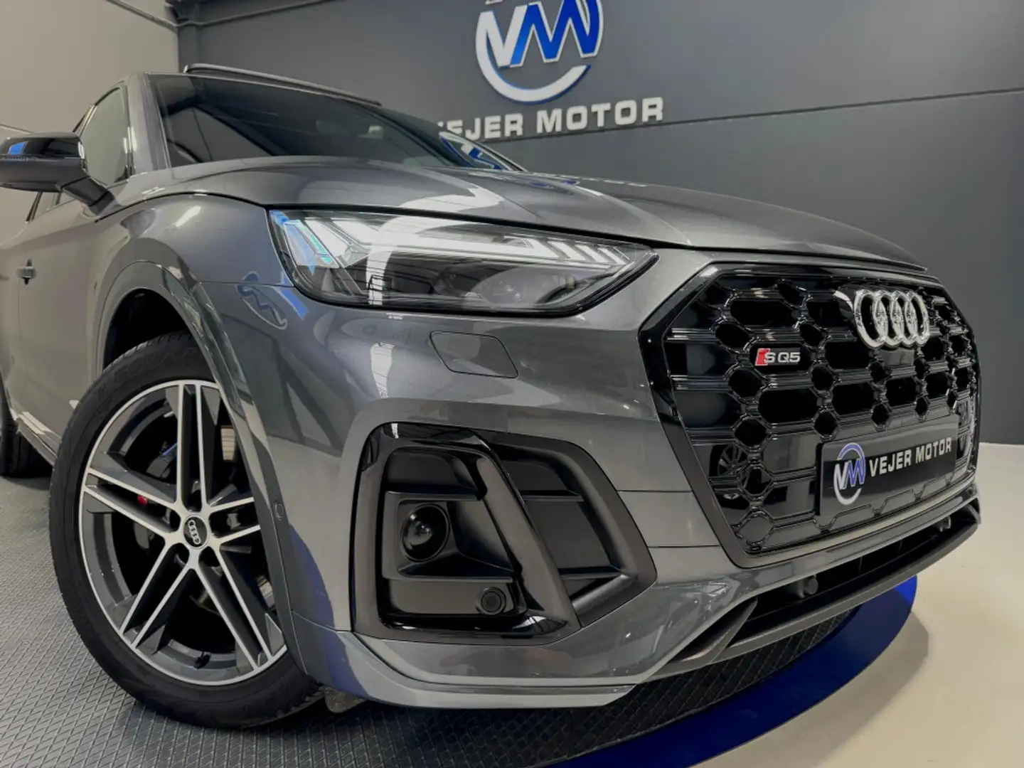 Audi SQ5 Sportback TDI quattro tiptronic 251KW Gris - 2