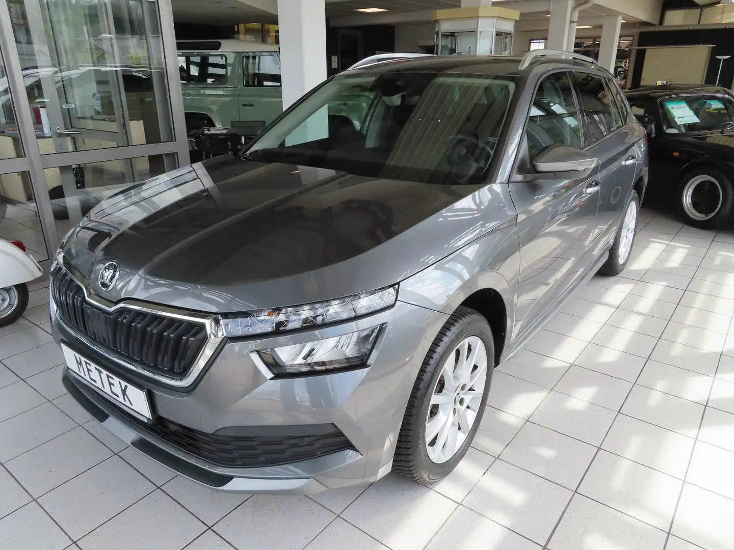 Skoda Kamiq Style 1.4 TSI DSG NAVI SHZ KAMERA Grau - 1