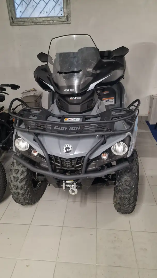 Can-Am Outlander 570 dps max cc 650 Gris - 1