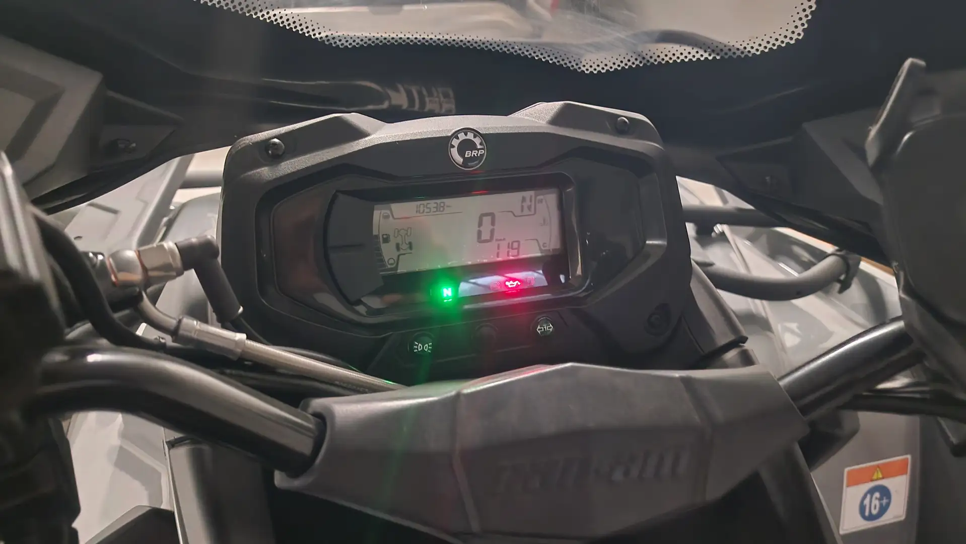 Can-Am Outlander 570 dps max cc 650 Gris - 2