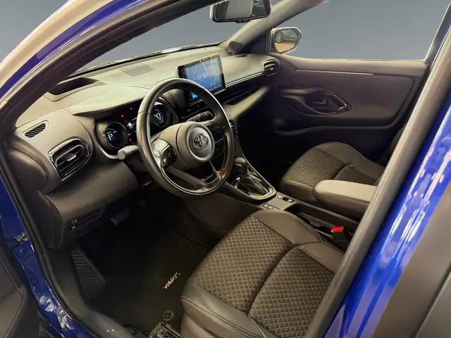 Toyota Yaris view 9
