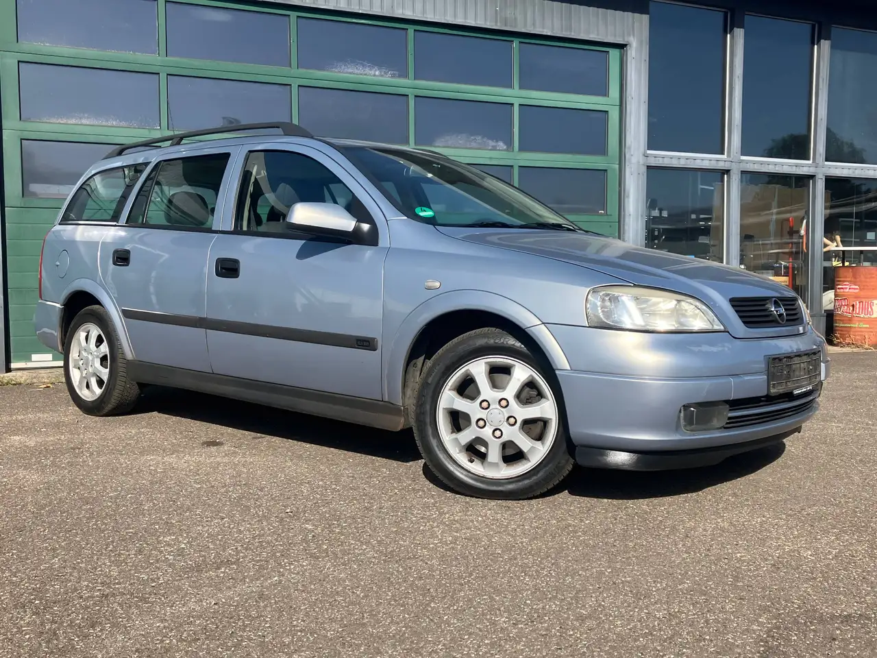 Opel Astra 1.8 Caravan Klima AHK Zahnriemen Neu, foto 1