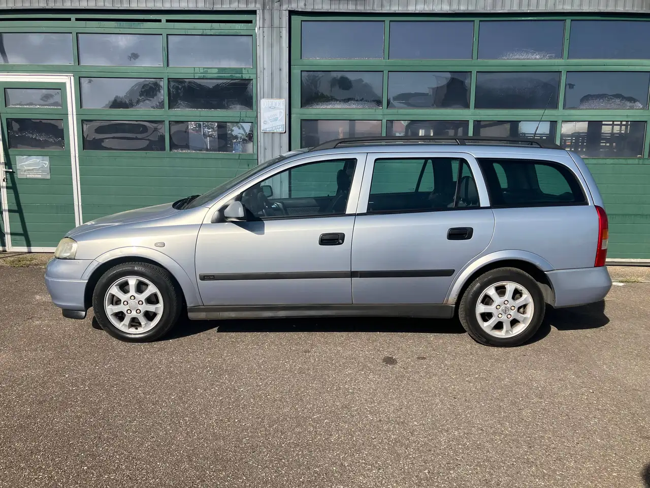 Opel Astra 1.8 Caravan Klima AHK Zahnriemen Neu, foto 6