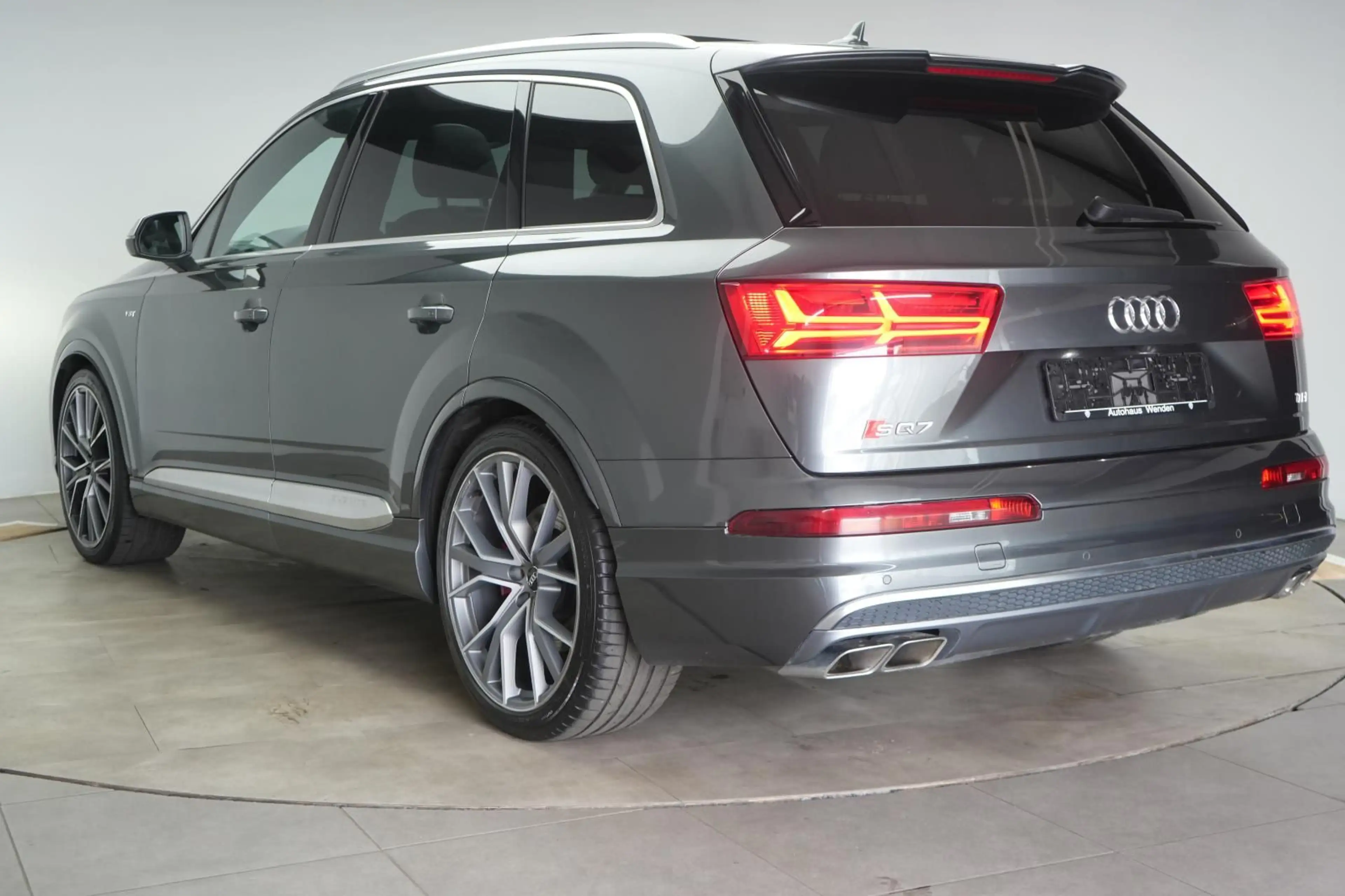 Audi SQ7 4.0 TDI quattro Leder/ACC/Pano/HUD/Bose/Lift — photo 4