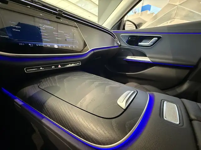 Mercedes-Benz E 220 d Avantgarde Advanced Panoramadach Ansicht 24