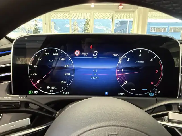 Mercedes-Benz E 220 d Avantgarde Advanced Panoramadach Ansicht 22