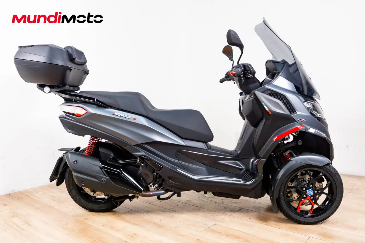 Piaggio MP3 400
