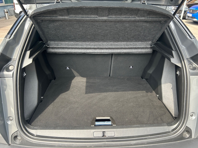 Peugeot 2008 1.2 PureTech 130 Allure LED PDC KlimaA AUT — photo 11
