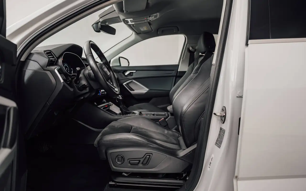 Audi Q3 Sportback 35 TFSI S line S tronic Incl. LED Keyless ACC Privacy Glass Camera, миниатюра 14