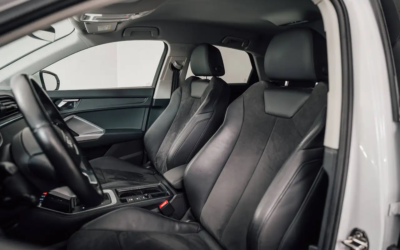 Audi Q3 Sportback 35 TFSI S line S tronic Incl. LED Keyless ACC Privacy Glass Camera, миниатюра 12