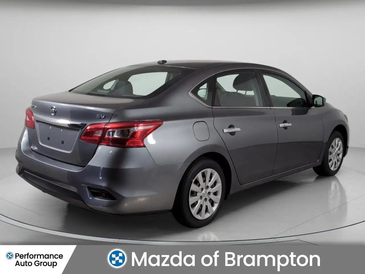 Nissan Sentra fotografie Nissan Sentra