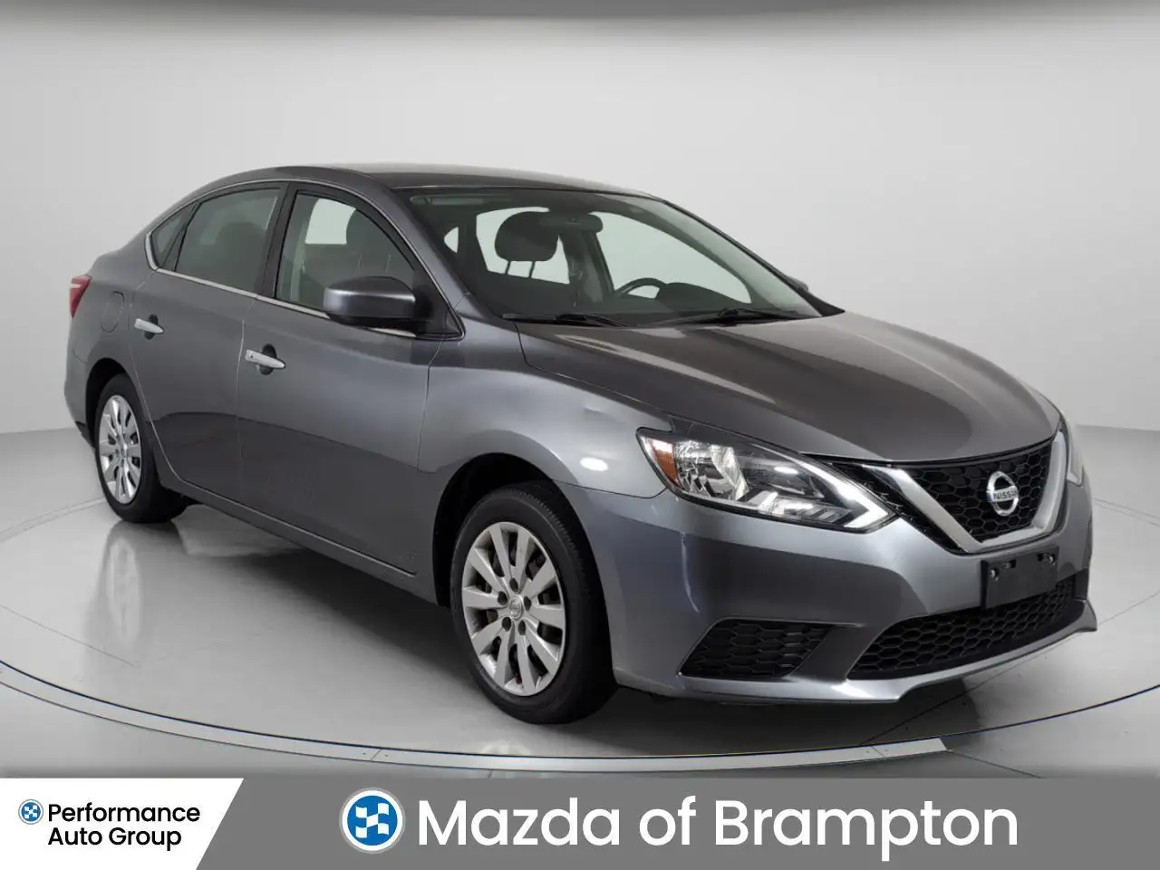Nissan Sentra fotografie Nissan Sentra