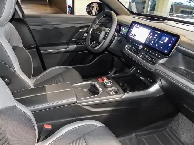 Jeep Compass view 4
