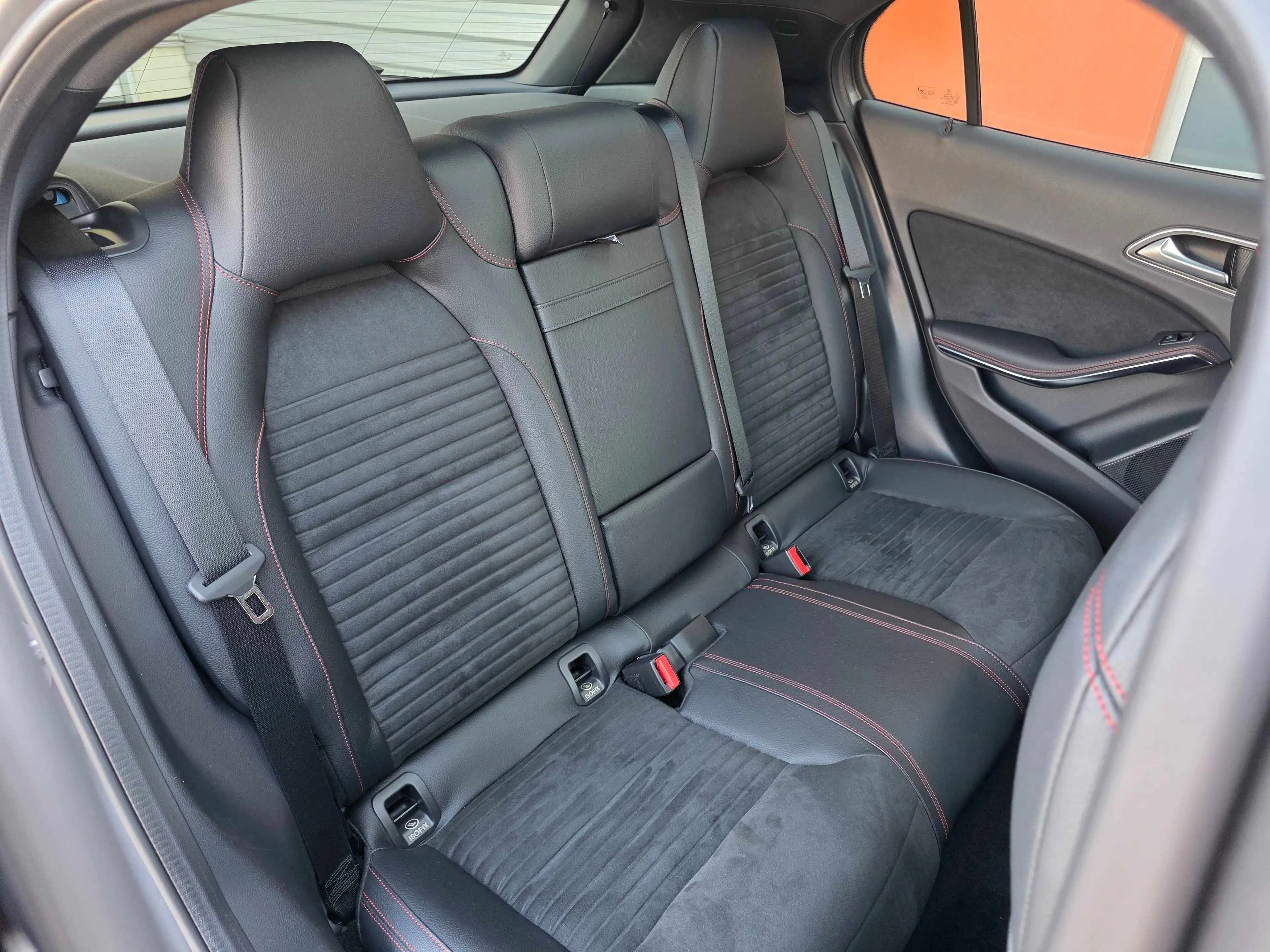 Mercedes-Benz GLA 180 GLA 180 AMG-Line - Automaat — photo 12