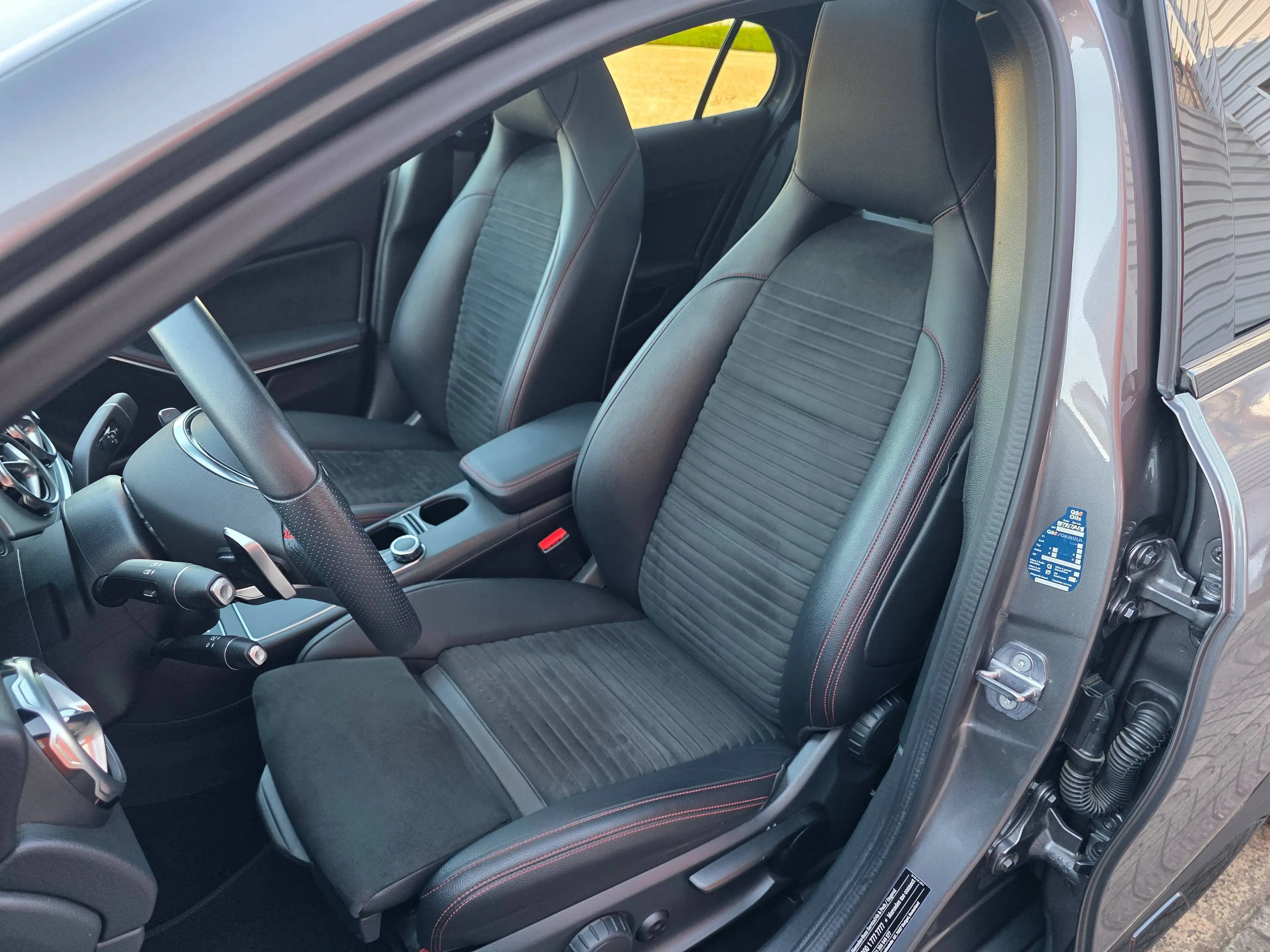 Mercedes-Benz GLA 180 GLA 180 AMG-Line - Automaat — photo 14