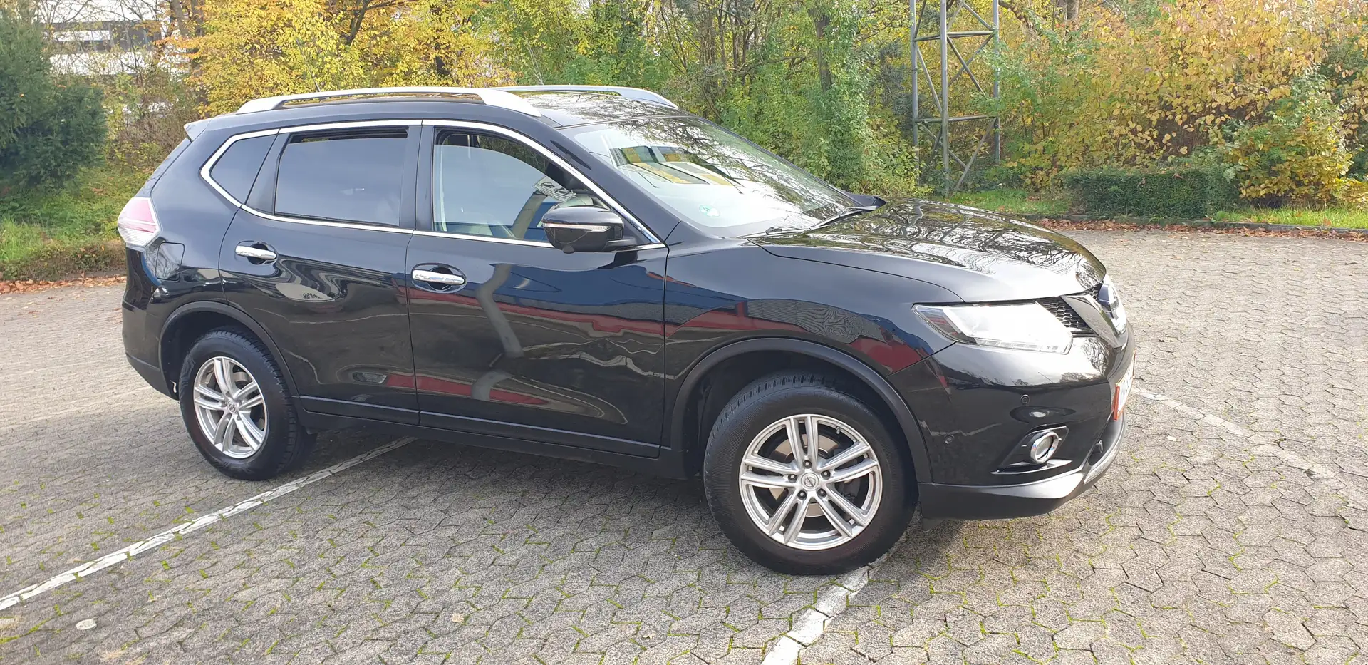 Nissan X-Trail X-Trail 1.6 DIG-T Tekna Schwarz - 2