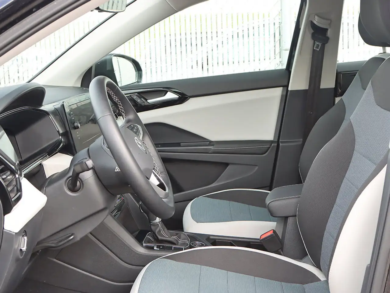 Volkswagen Taos снимка Volkswagen Taos