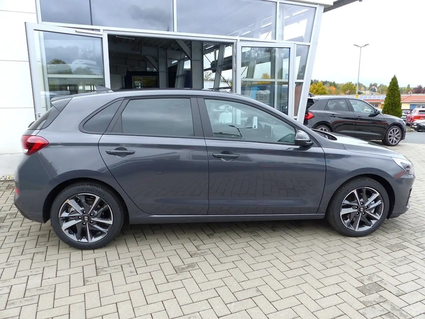 Hyundai i30 1.0 T-GDi 7-DCT Advantage *LED*PDC*Navi* Grijs - 2