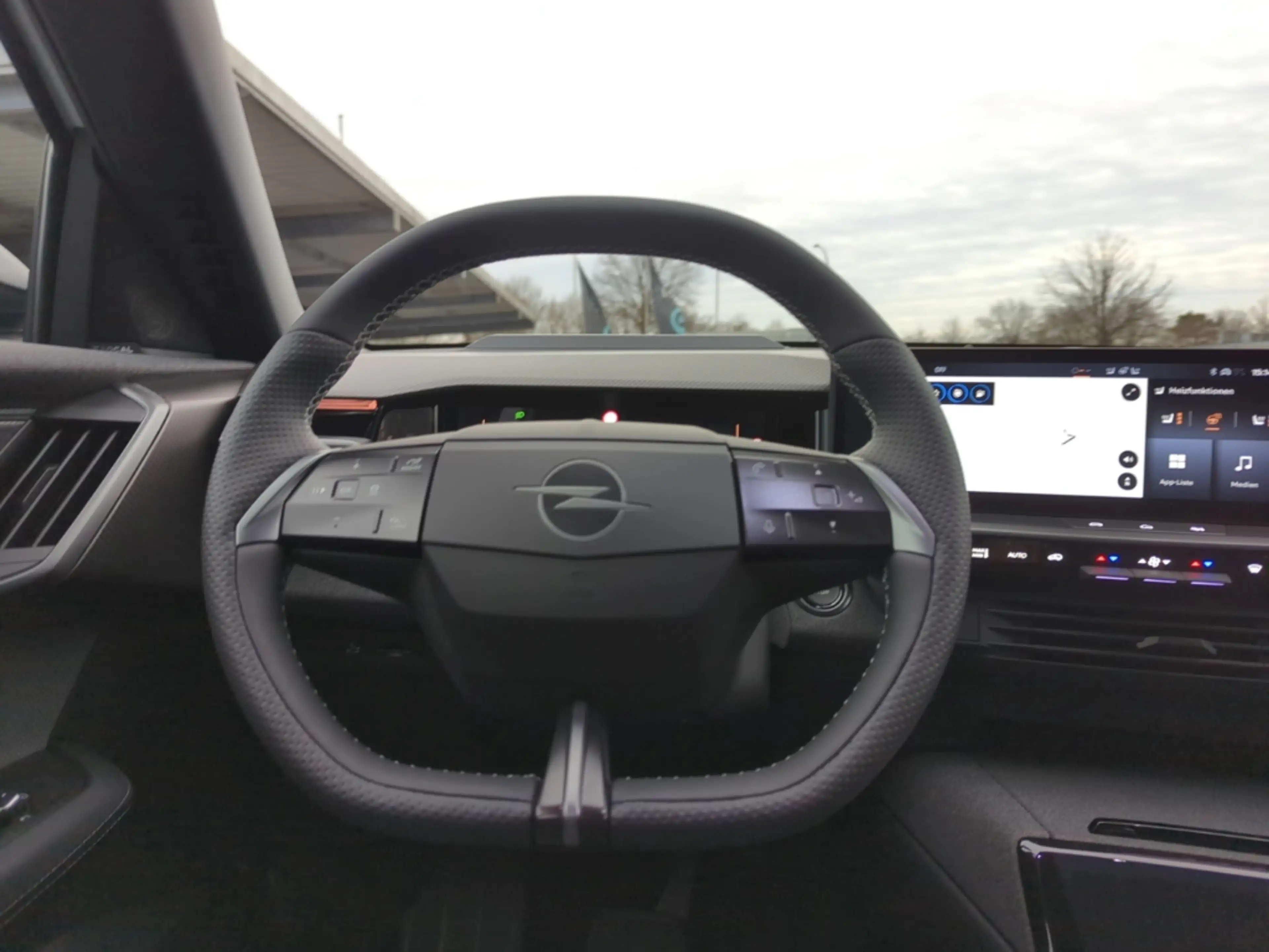 Opel Grandland GS 1.2 MHEV 145PS +HUD+Matrix+Sitzhzg.+ — photo 11