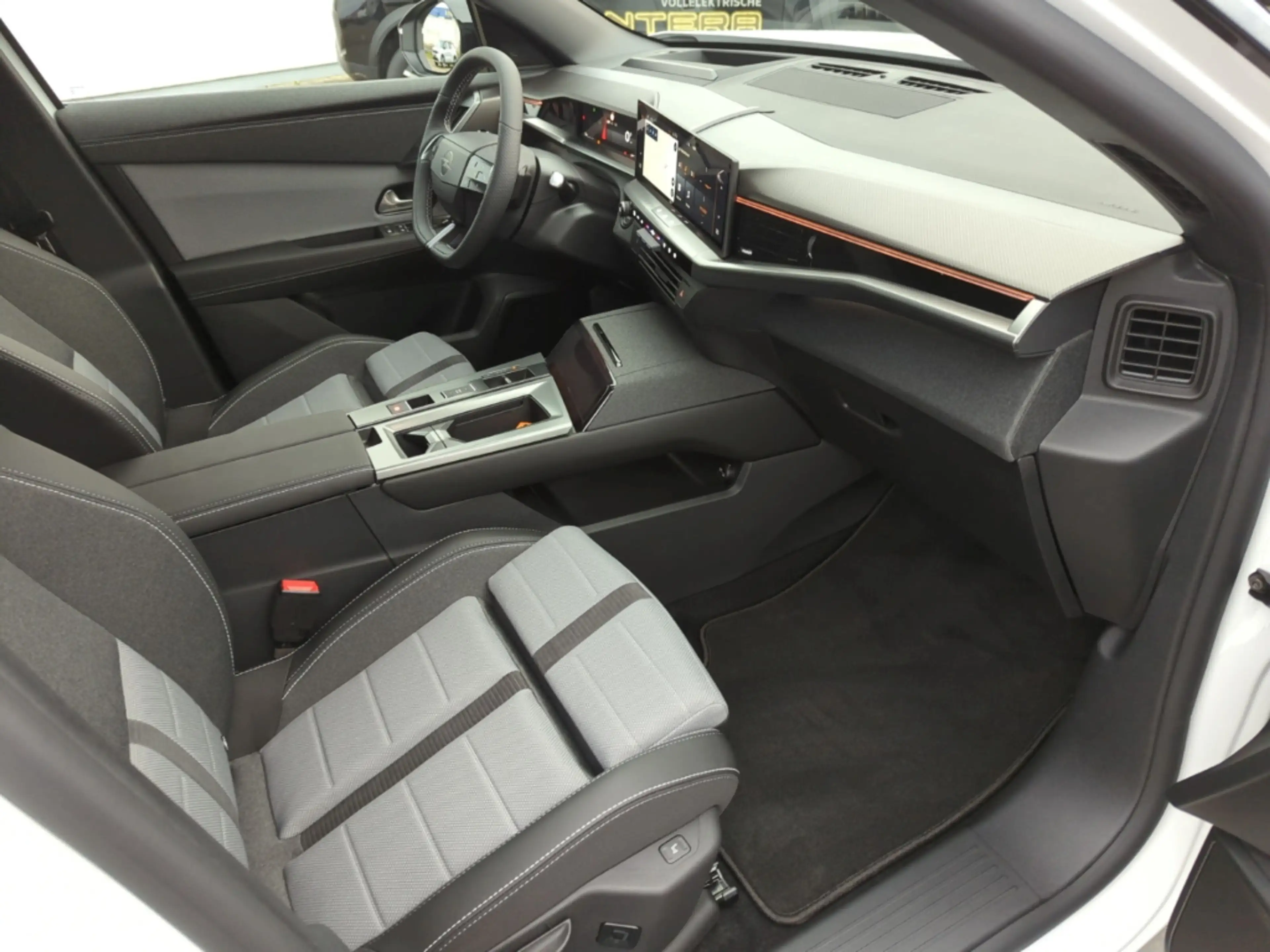 Opel Grandland GS 1.2 MHEV 145PS +HUD+Matrix+Sitzhzg.+ — photo 13