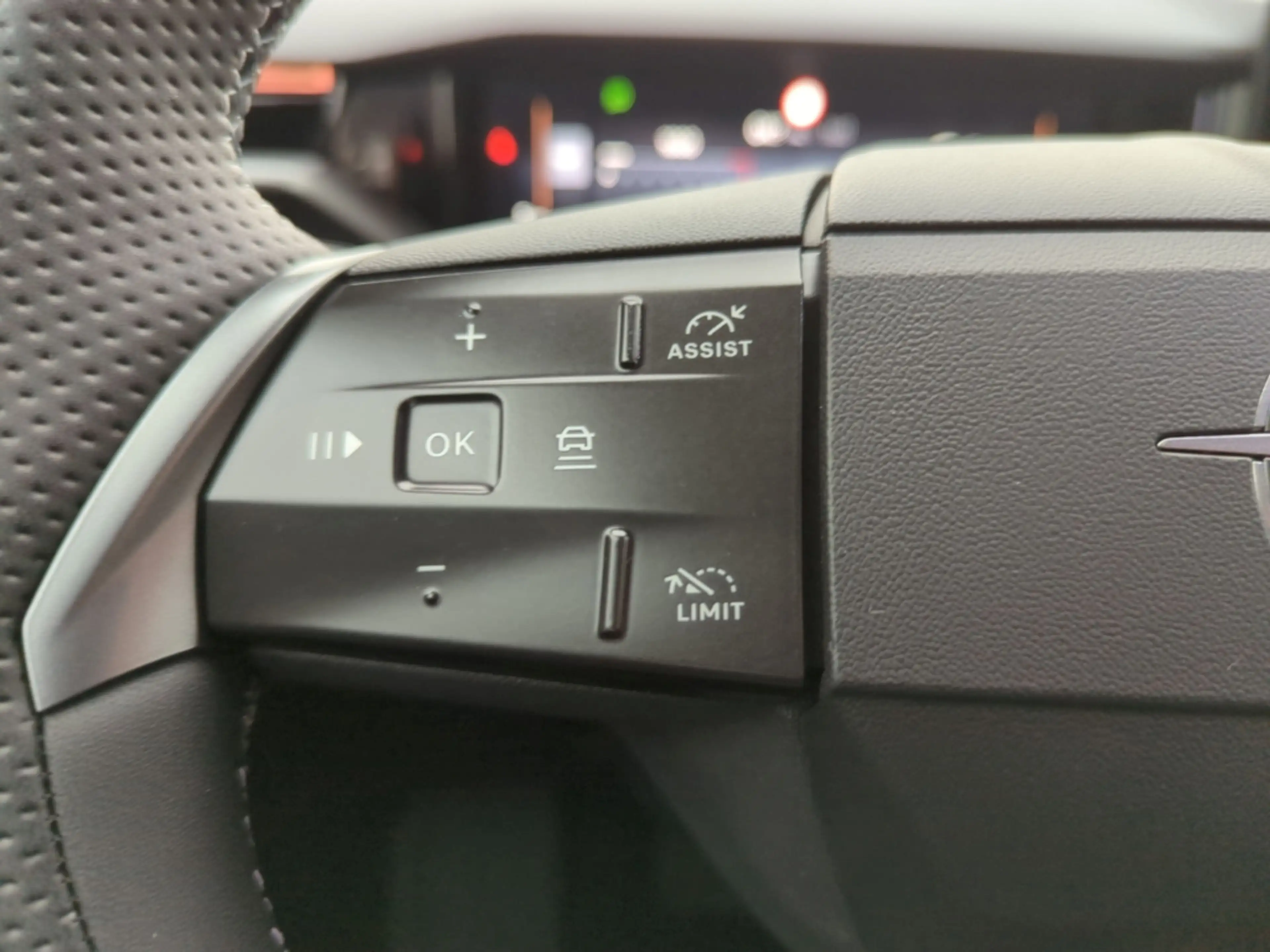 Opel Grandland GS 1.2 MHEV 145PS +HUD+Matrix+Sitzhzg.+ — photo 14