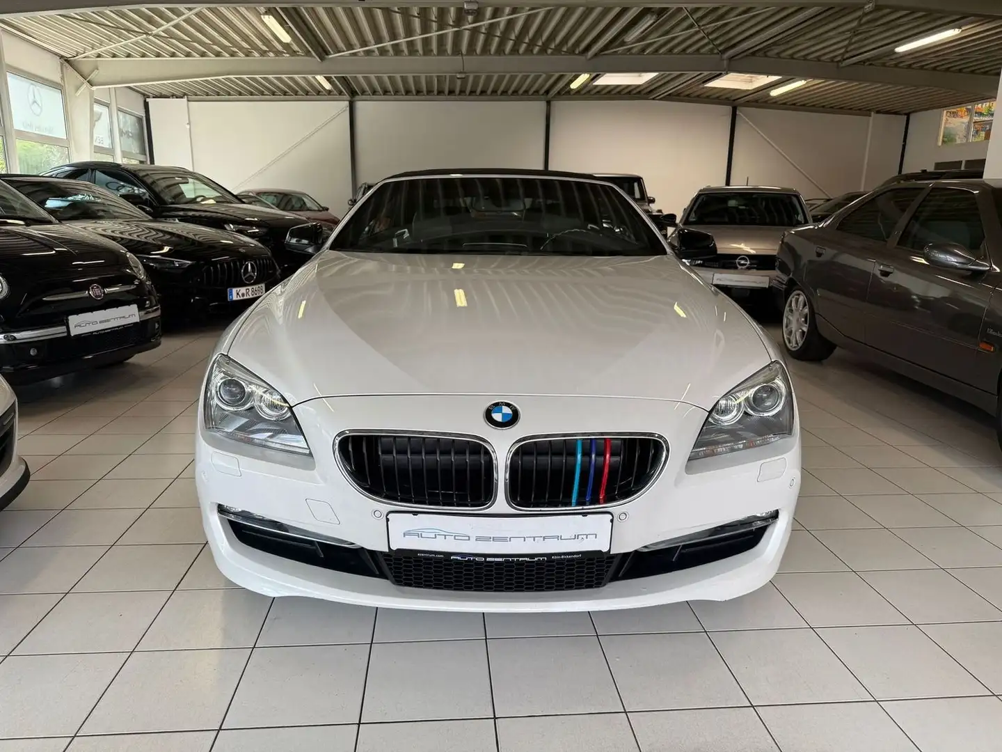 BMW 640 Cabrio RENTNERFAHZEUG !! Blanc - 2