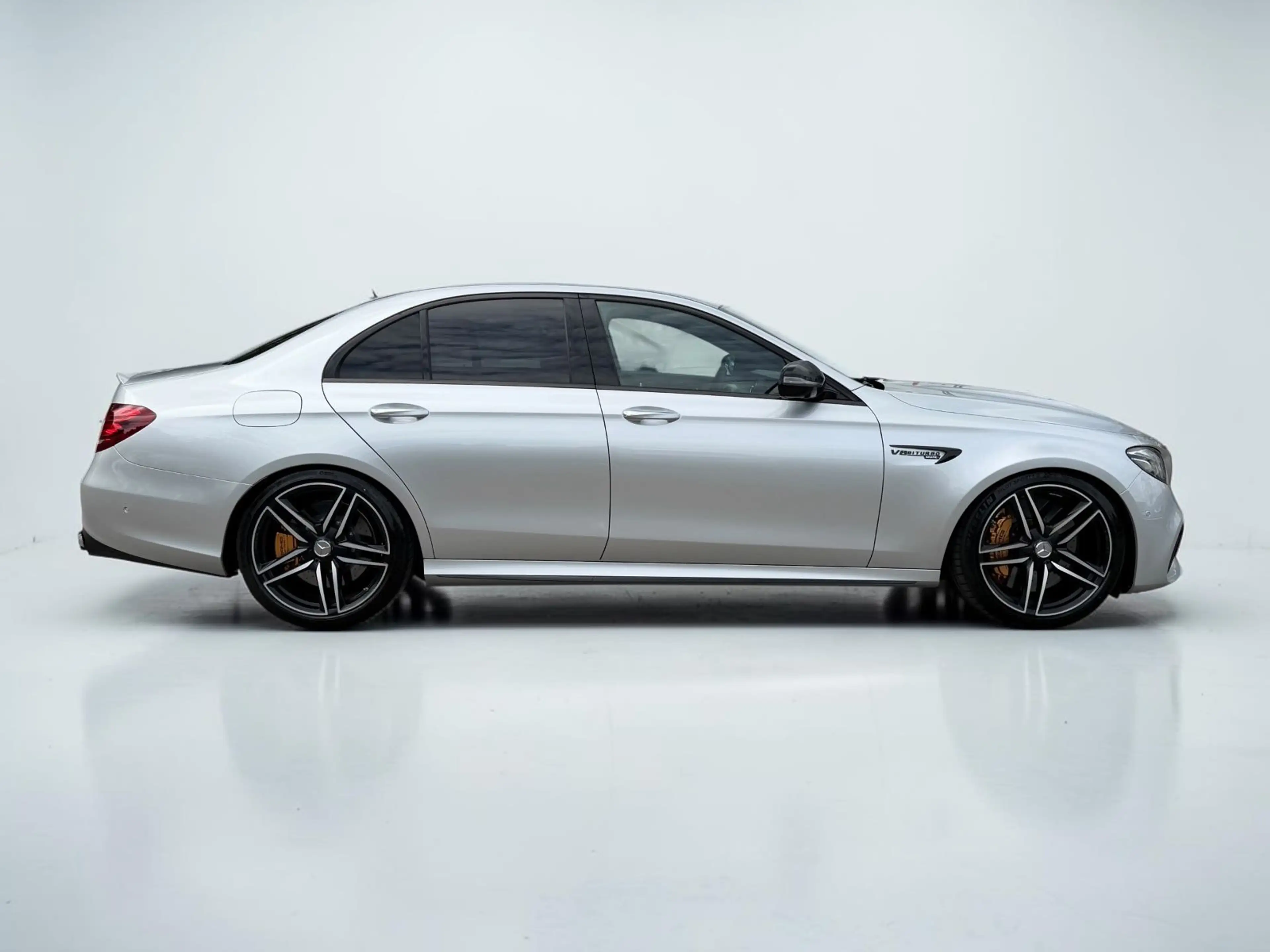 Mercedes-Benz E 63 AMG E 63s AMG 4Matic+*PANO*KERAMIK*BURMESTER*360°LED — photo 8