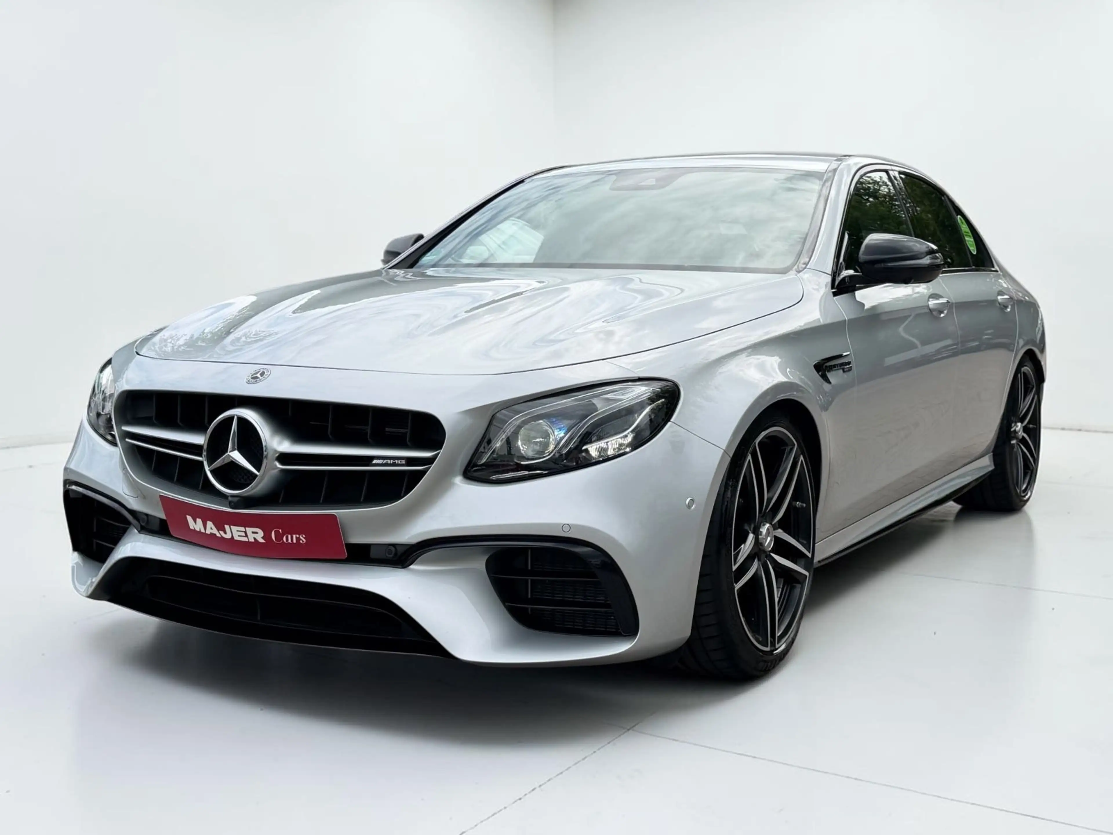Mercedes-Benz E 63 AMG E 63s AMG 4Matic+*PANO*KERAMIK*BURMESTER*360°LED — photo 2