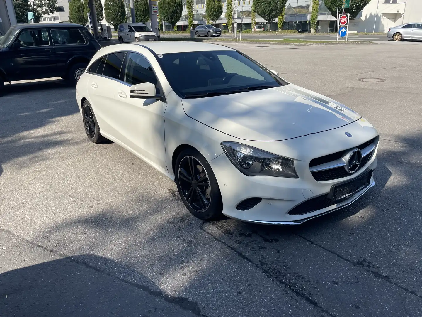 Mercedes-Benz CLA 200 d Shooting Brake Aut. Service NEU - 1