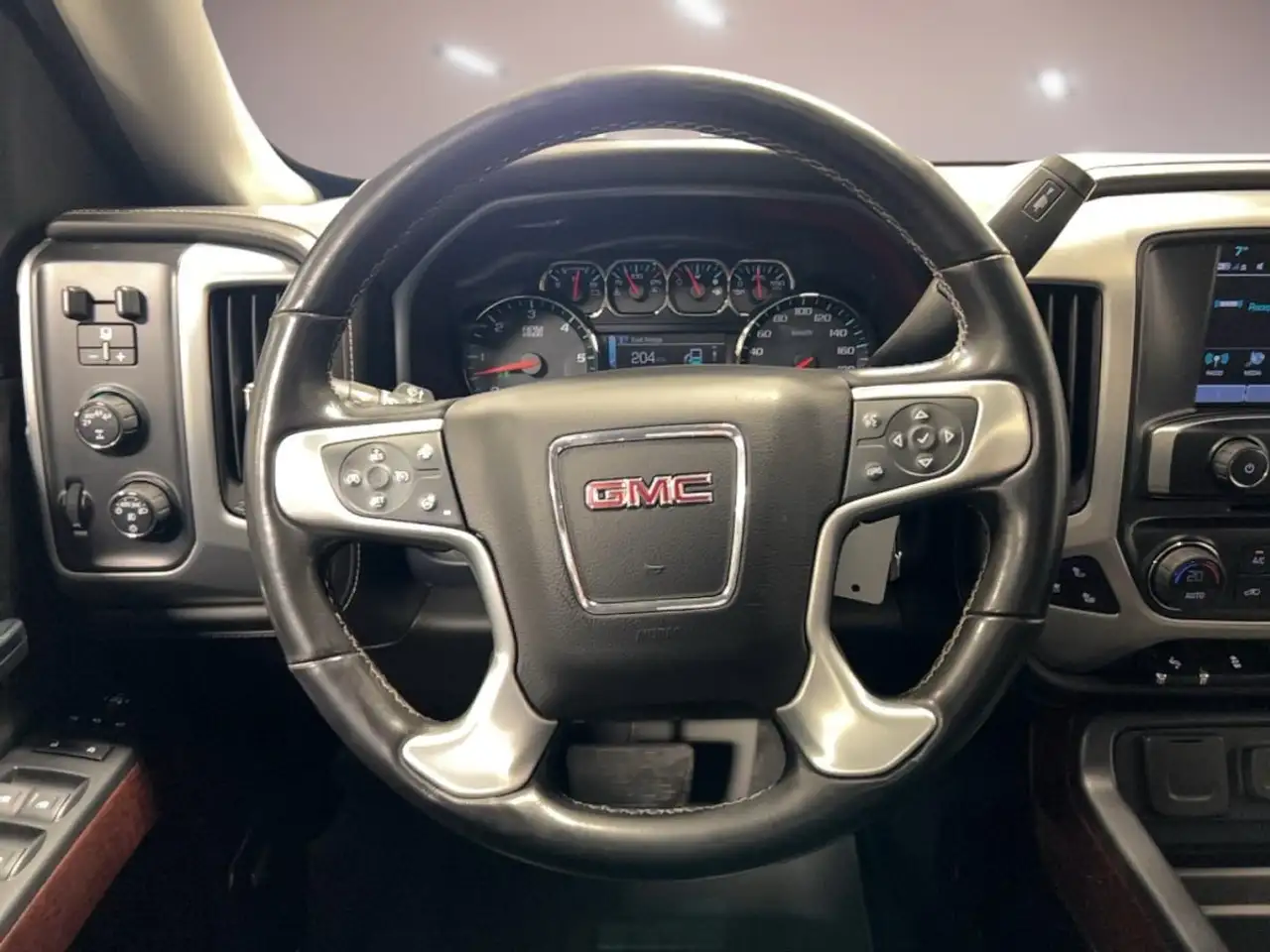 GMC Sierra 1500 снимка GMC Sierra 1500