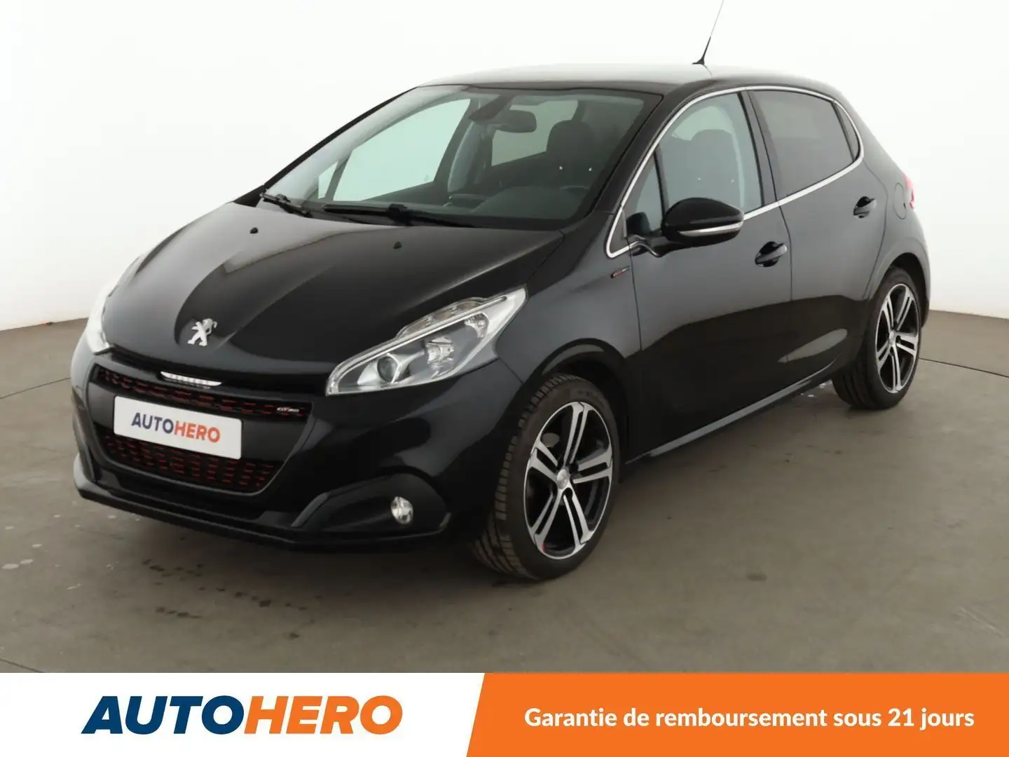 Peugeot 208 1.2 PureTech GT Line Noir - 1