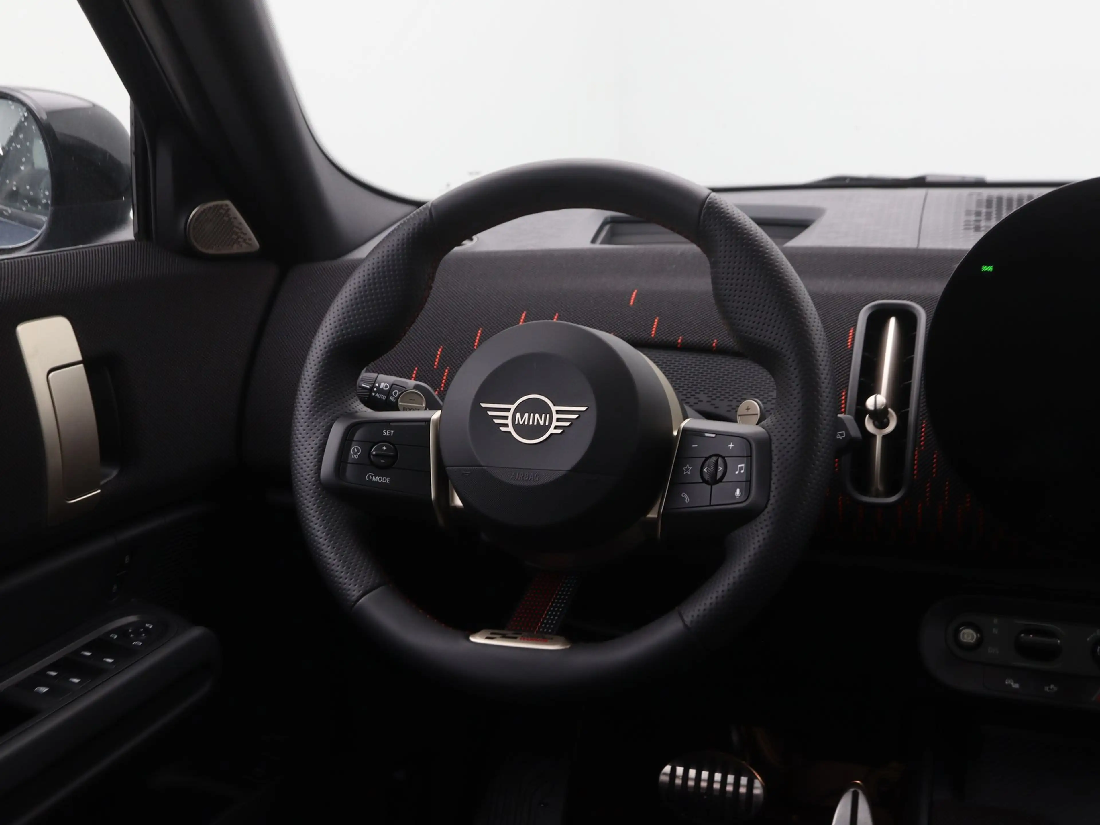 MINI John Cooper Works Countryman ALL4 Pakket L — photo 2