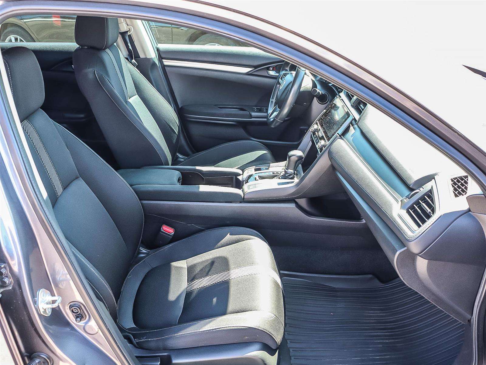 2018 Honda Civic SE thumb 18