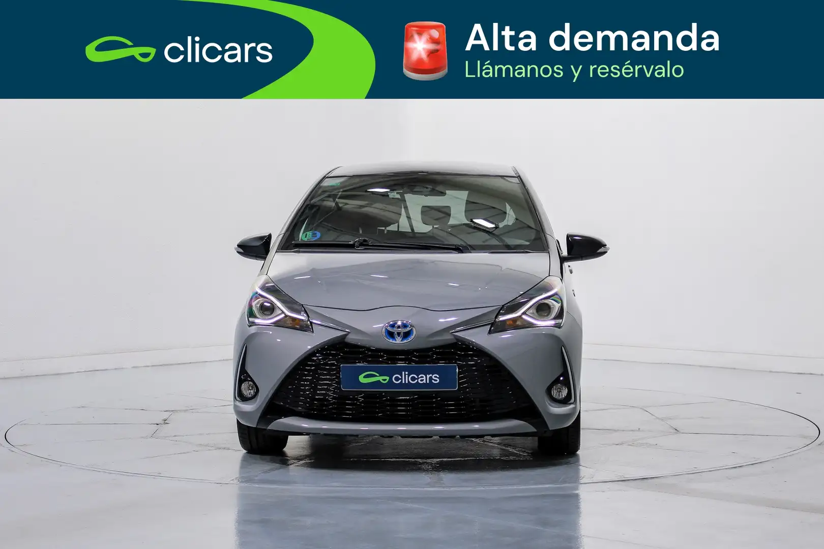 Toyota Yaris 100H 1.5 Feel! Gris - 2