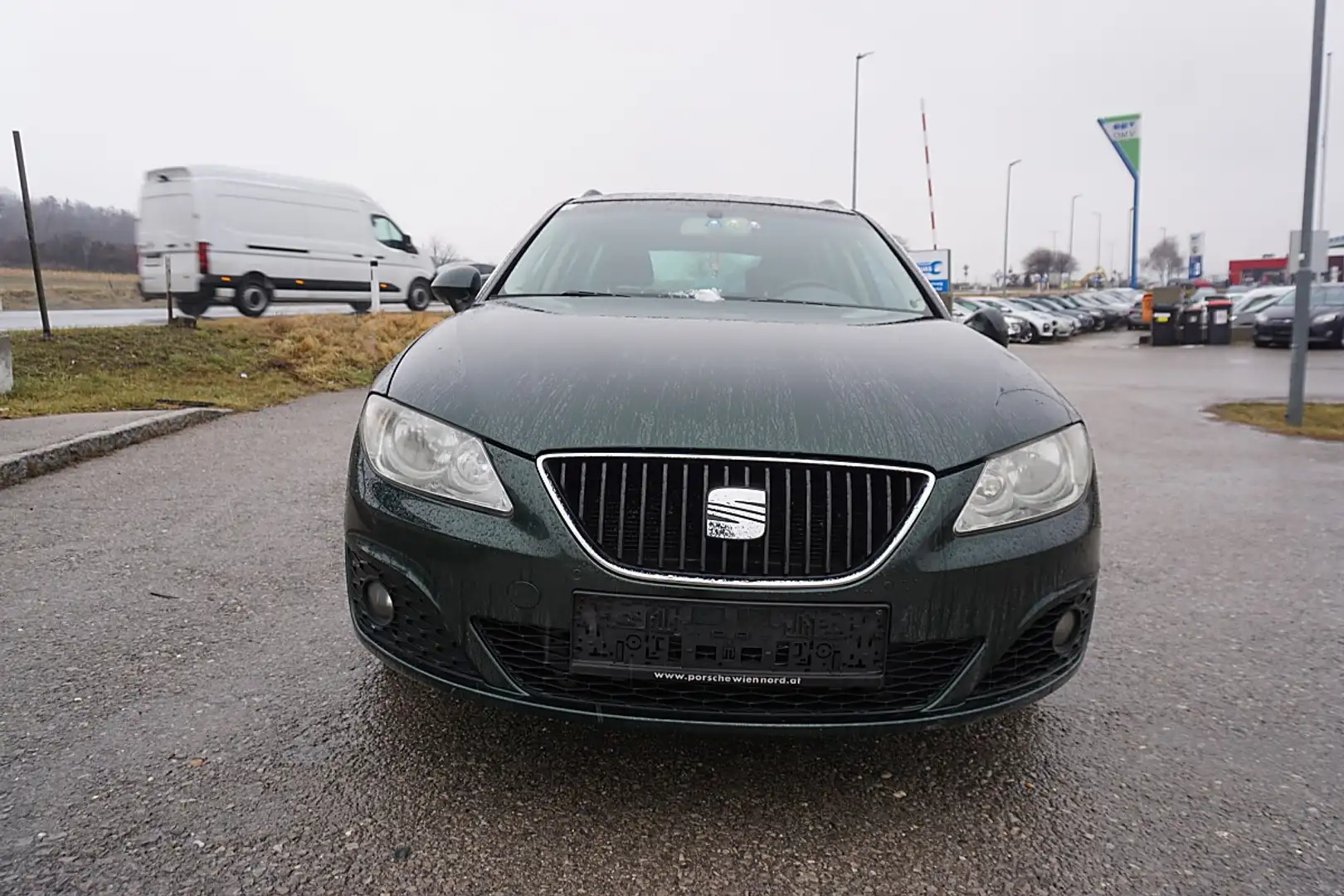 SEAT Exeo ST Chili&Style 2,0 TDI CR Grün - 1