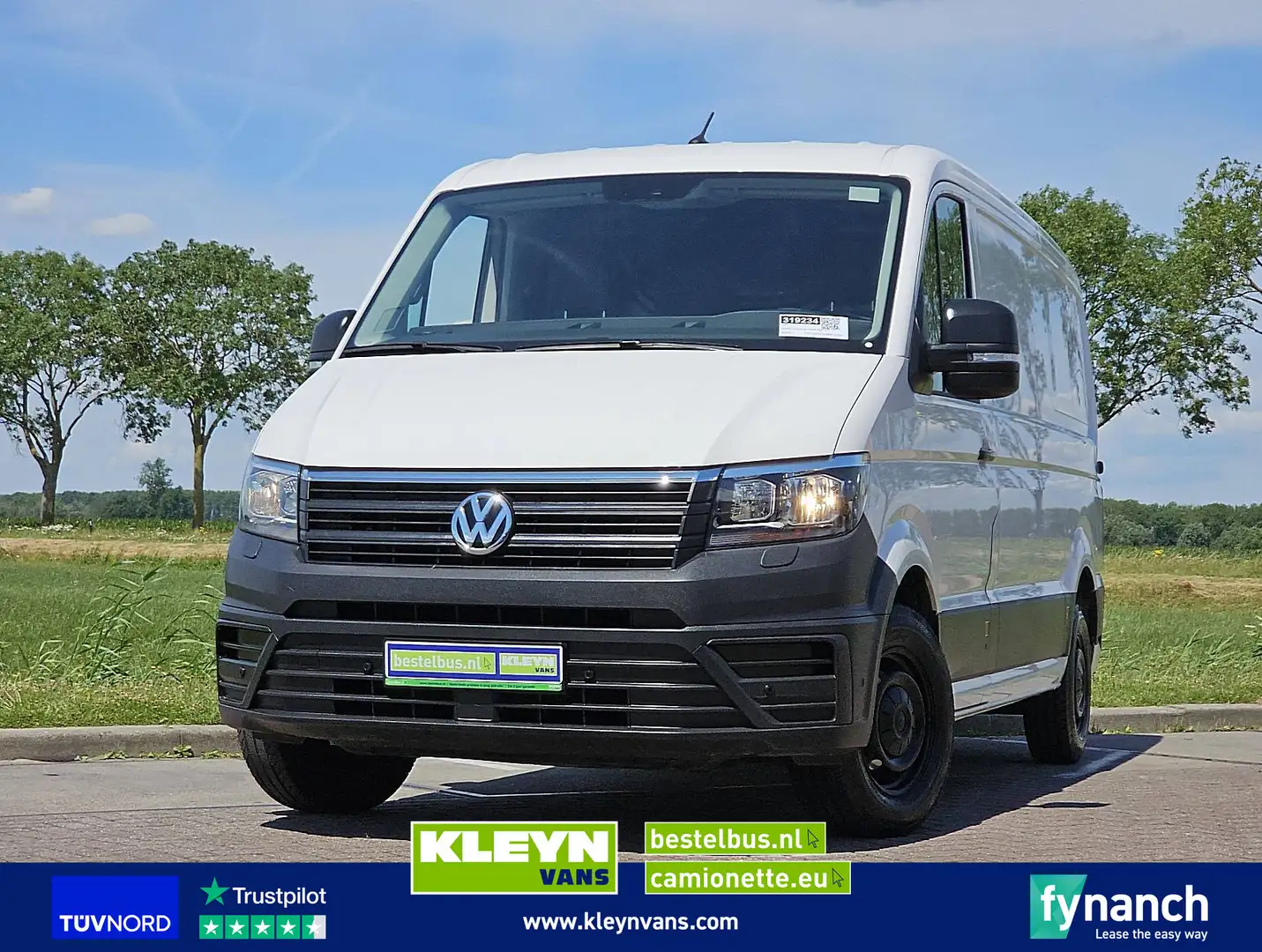 Volkswagen Crafter 2.0 L2H1 Navi Euro6 Wit - 1