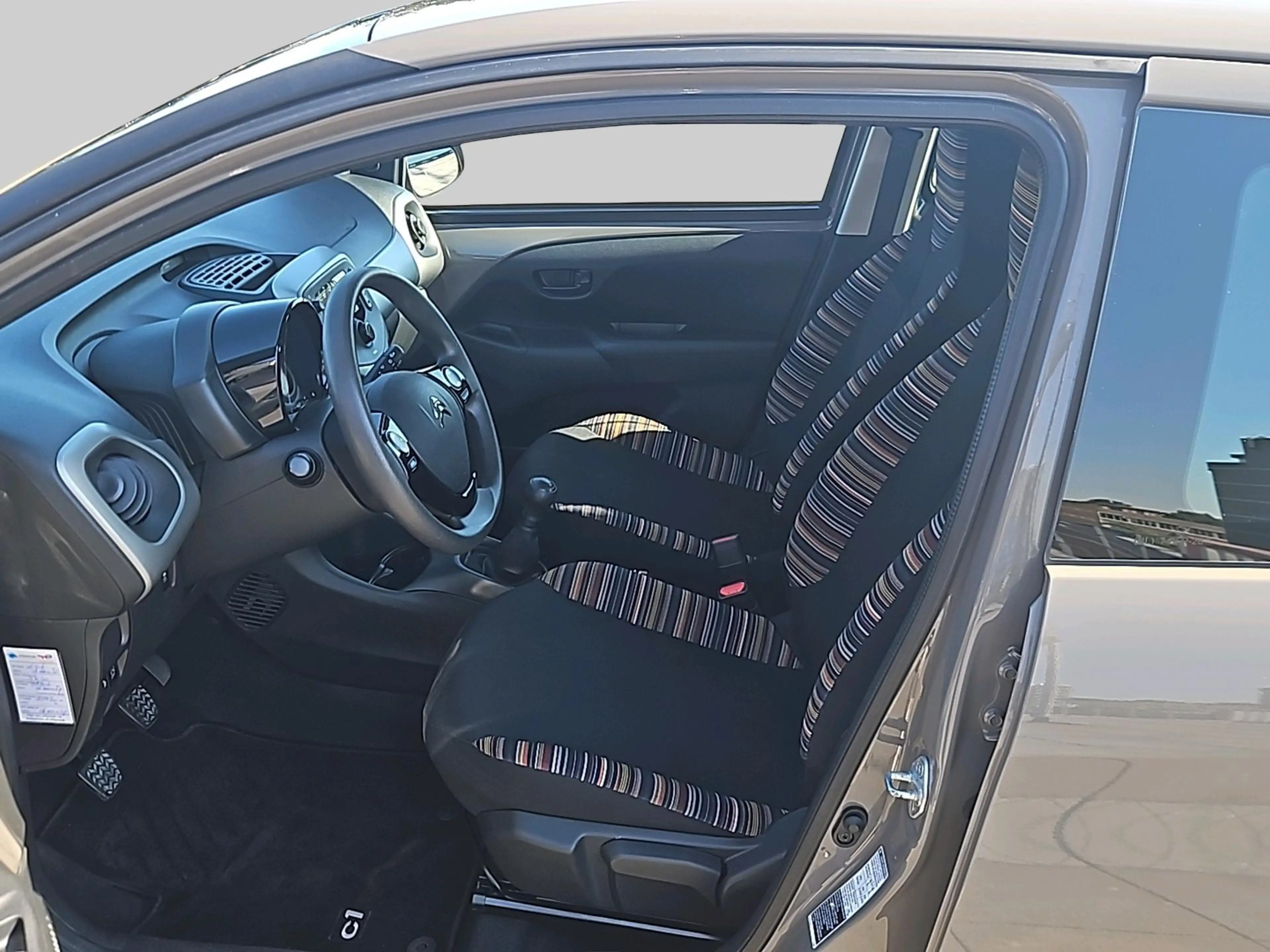 Citroen C1 1.0 e-VTi Feel | Achterbank in delen neerklapbaar — photo 14