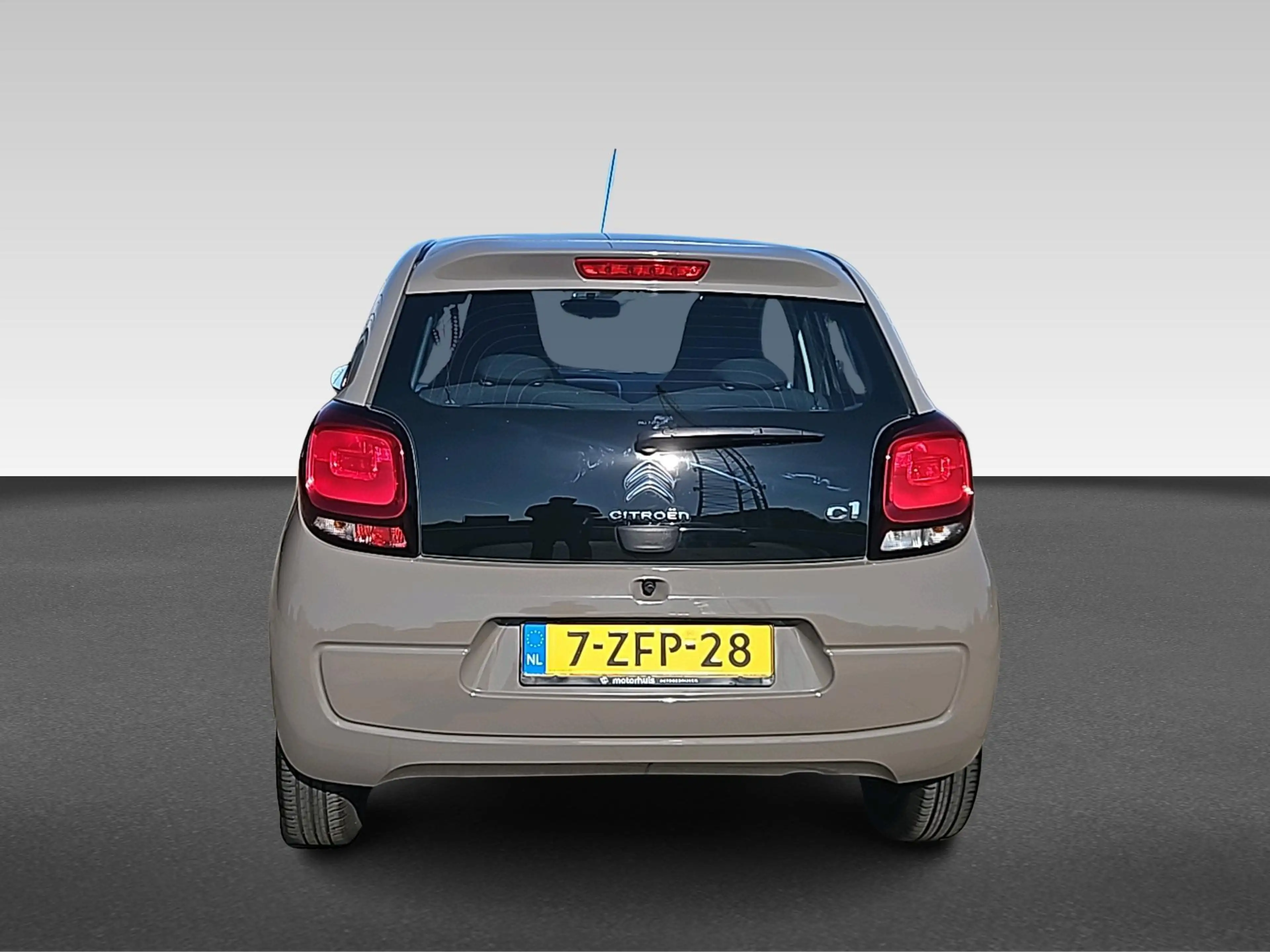 Citroen C1 1.0 e-VTi Feel | Achterbank in delen neerklapbaar — photo 7