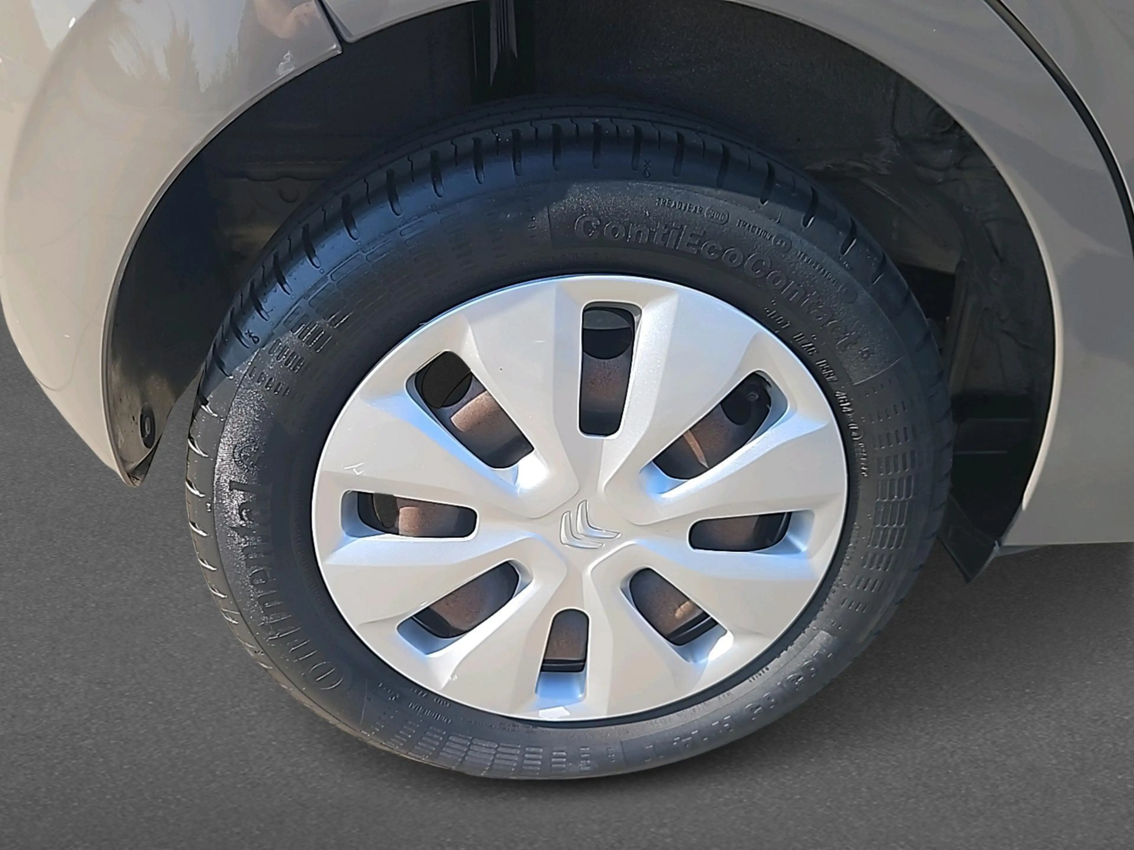 Citroen C1 1.0 e-VTi Feel | Achterbank in delen neerklapbaar — photo 10