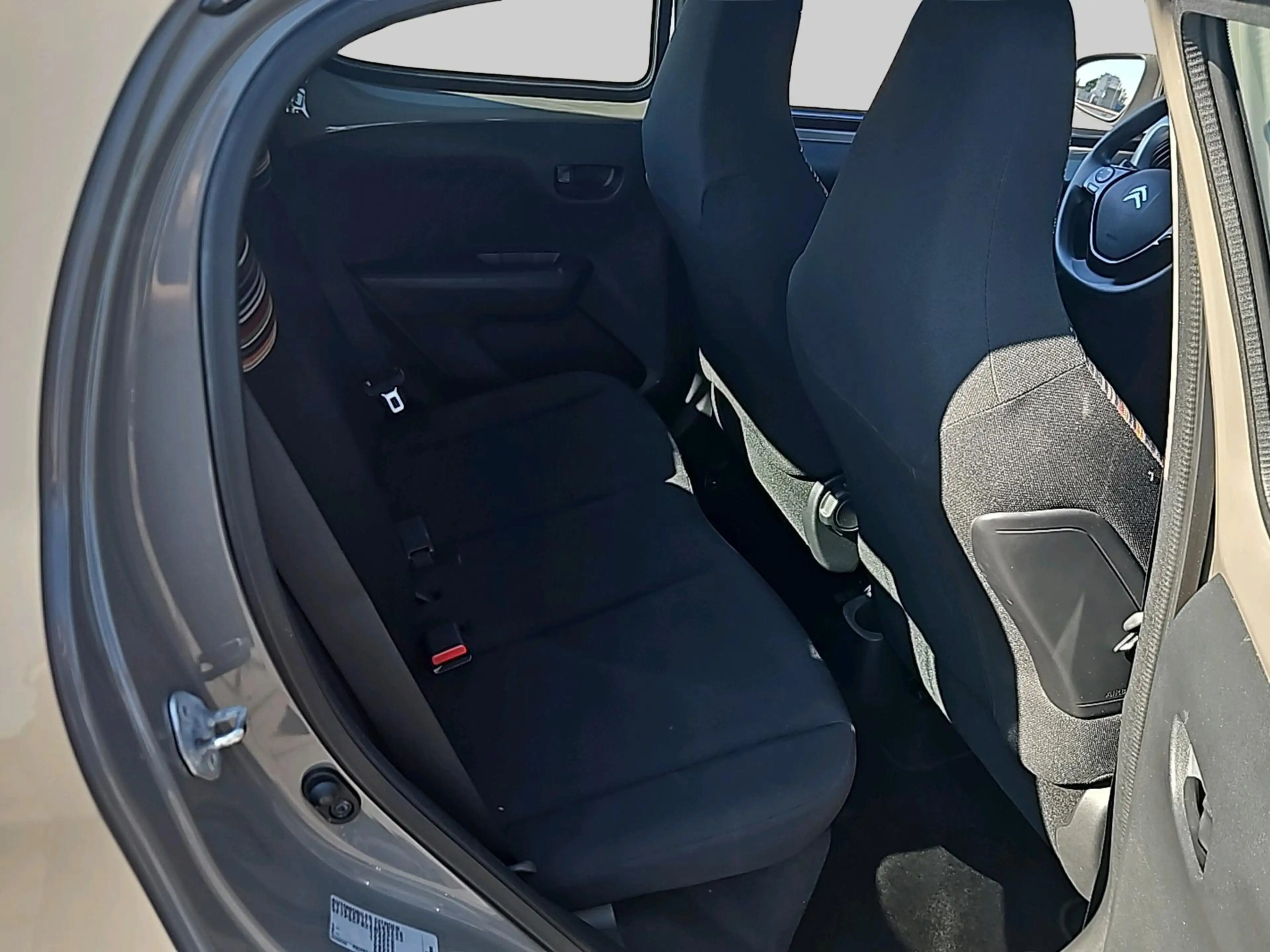 Citroen C1 1.0 e-VTi Feel | Achterbank in delen neerklapbaar — photo 15