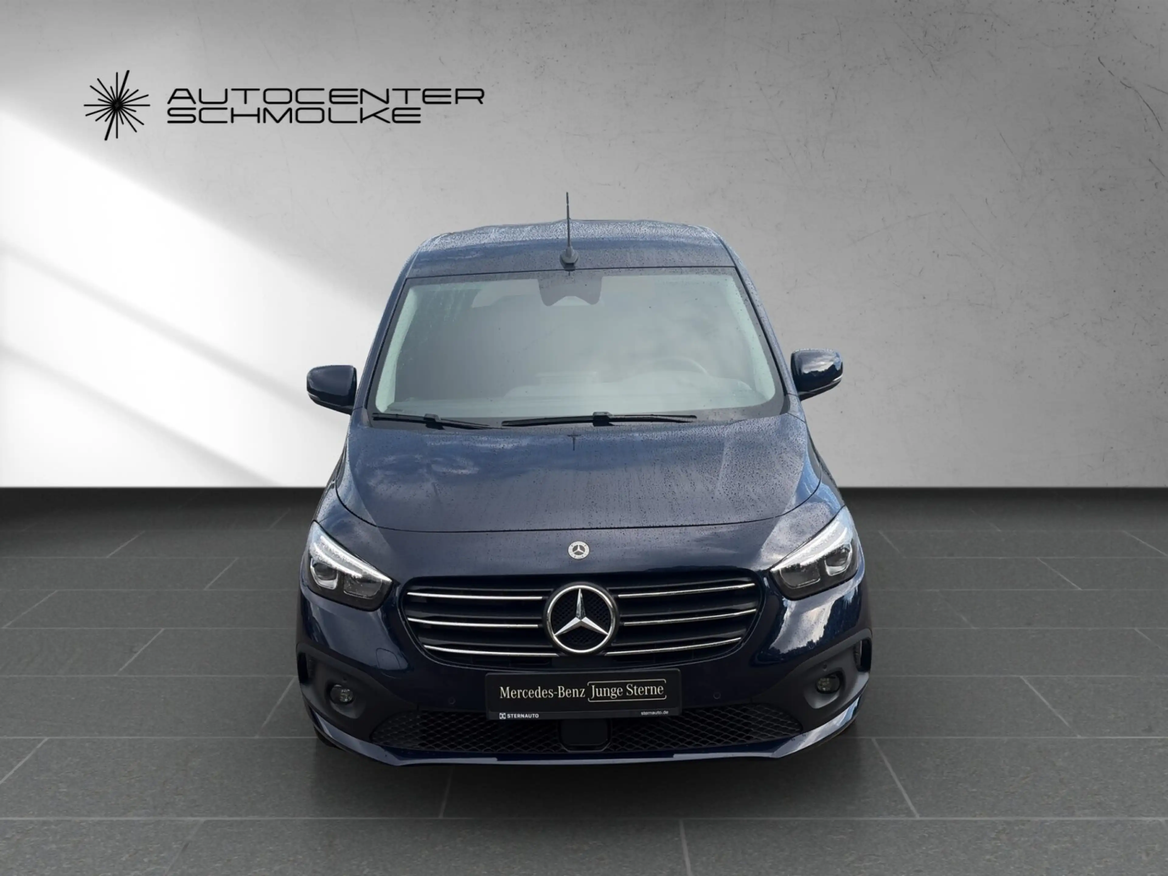 Mercedes-Benz T-Class T 180 L Progressive Ed *7-SITZER*AHK*NAVI*R'FK* — photo 9