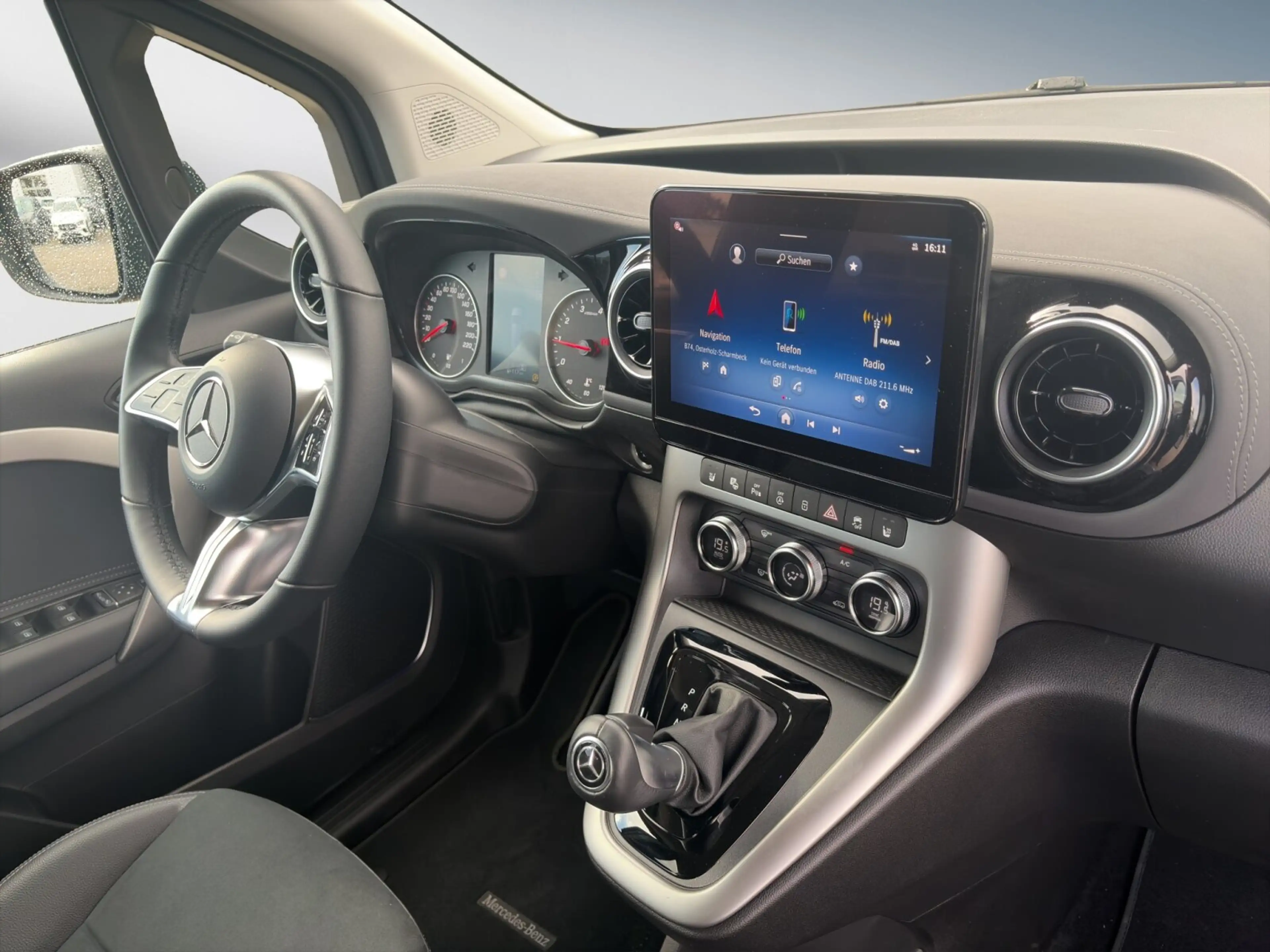 Mercedes-Benz T-Class T 180 L Progressive Ed *7-SITZER*AHK*NAVI*R'FK* — photo 11