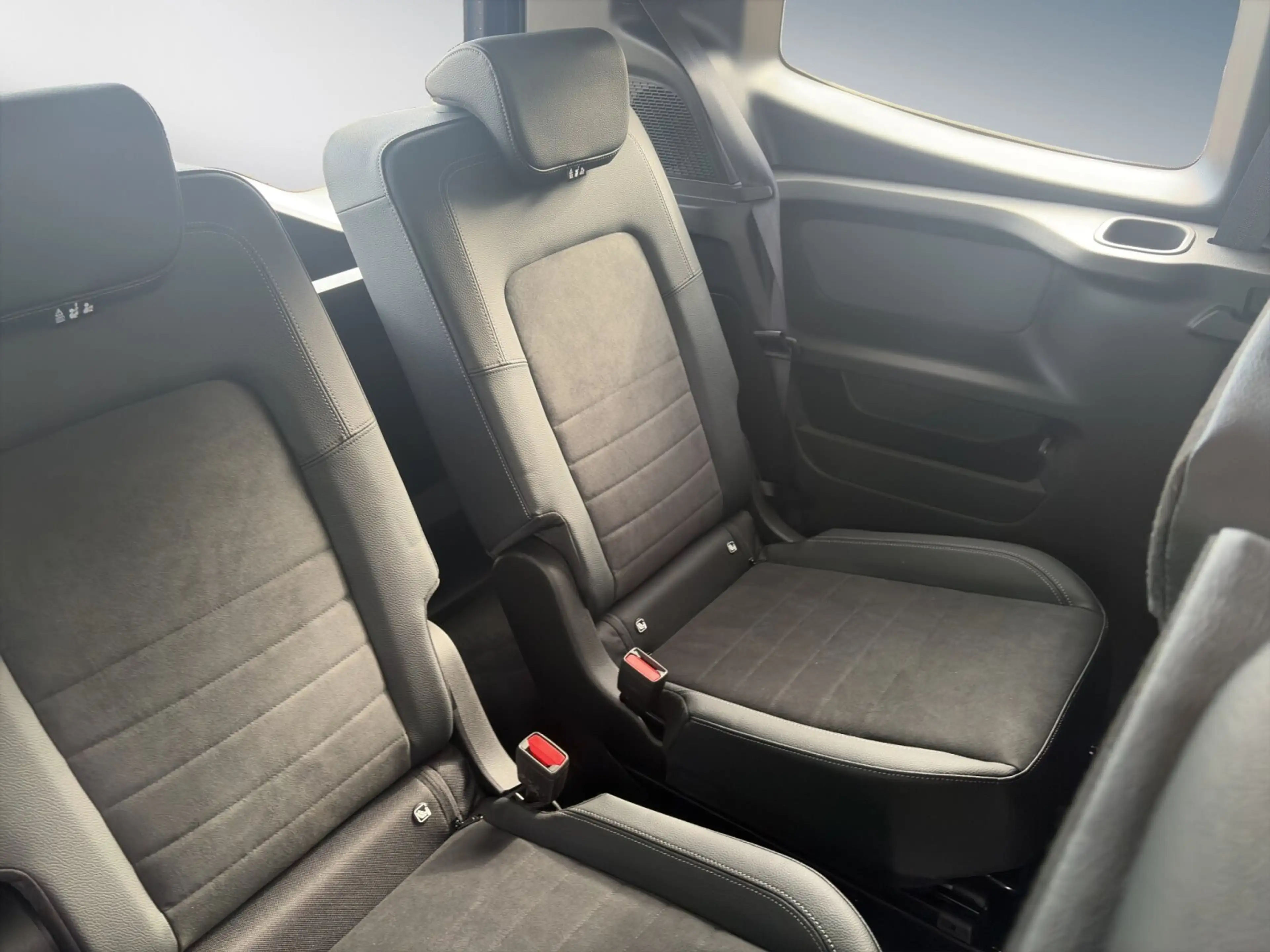 Mercedes-Benz T-Class T 180 L Progressive Ed *7-SITZER*AHK*NAVI*R'FK* — photo 13