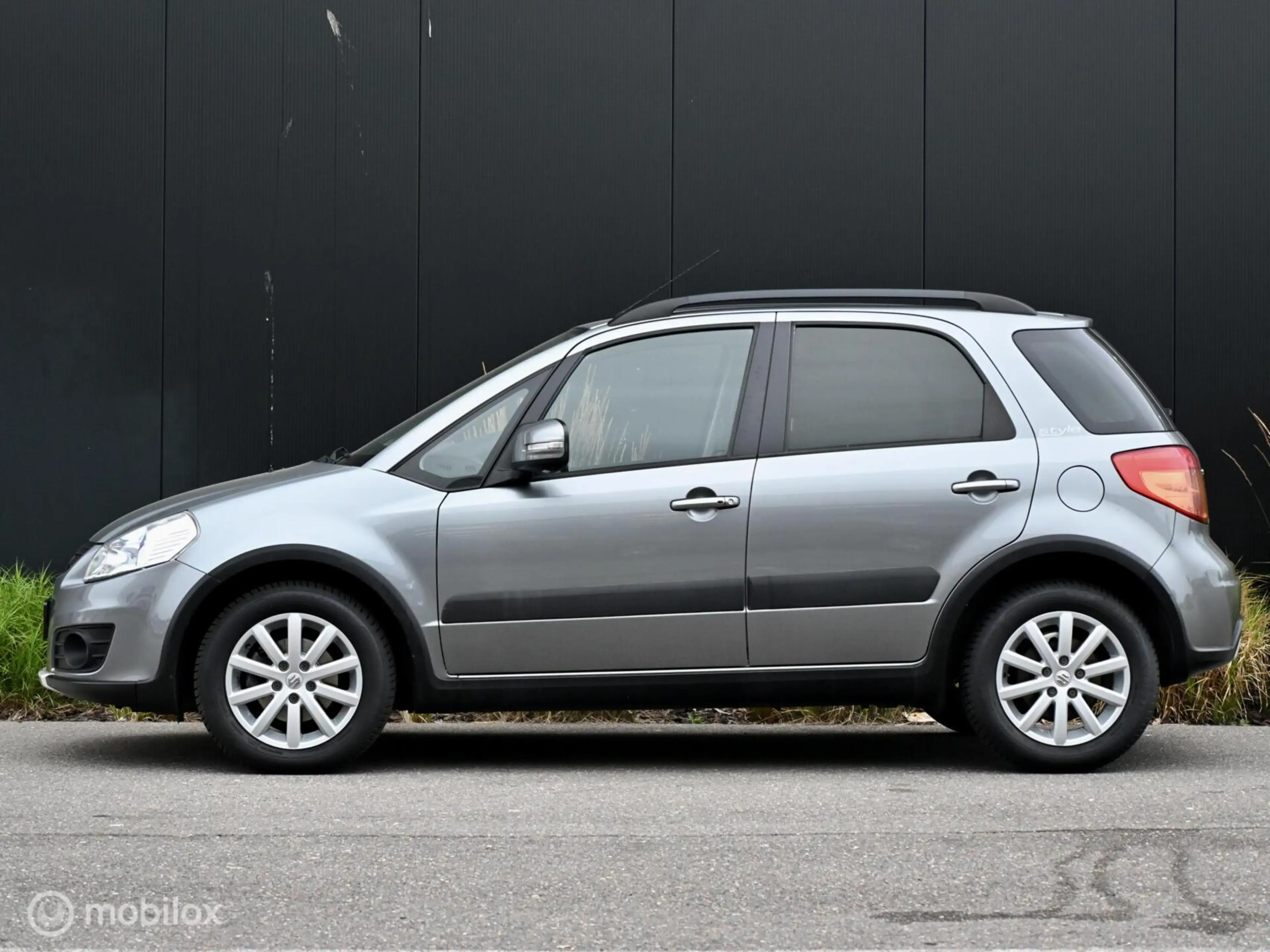 Suzuki SX4 1.6 Exclusive I Automaat I Navi I — photo 2